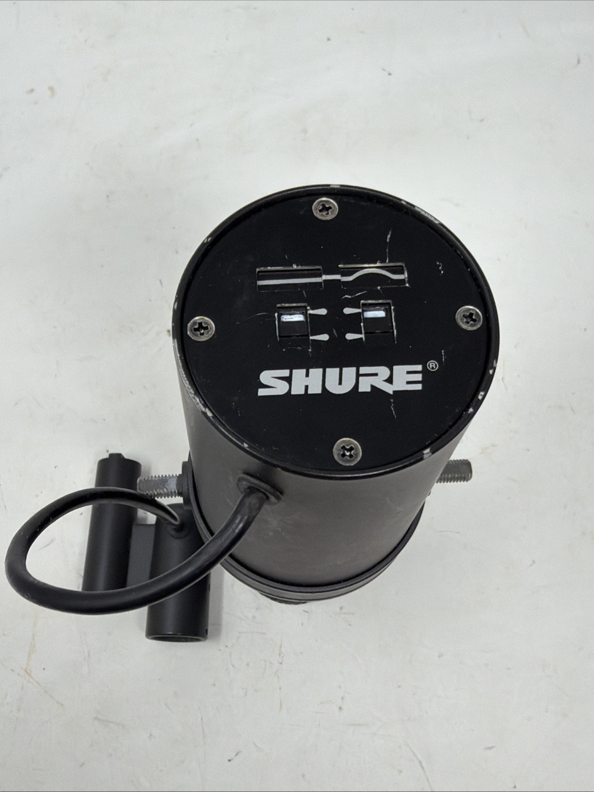 Shure SM7B Dynamic Lo Z Microphone W/ prof low noise microphone cable 25ft Works