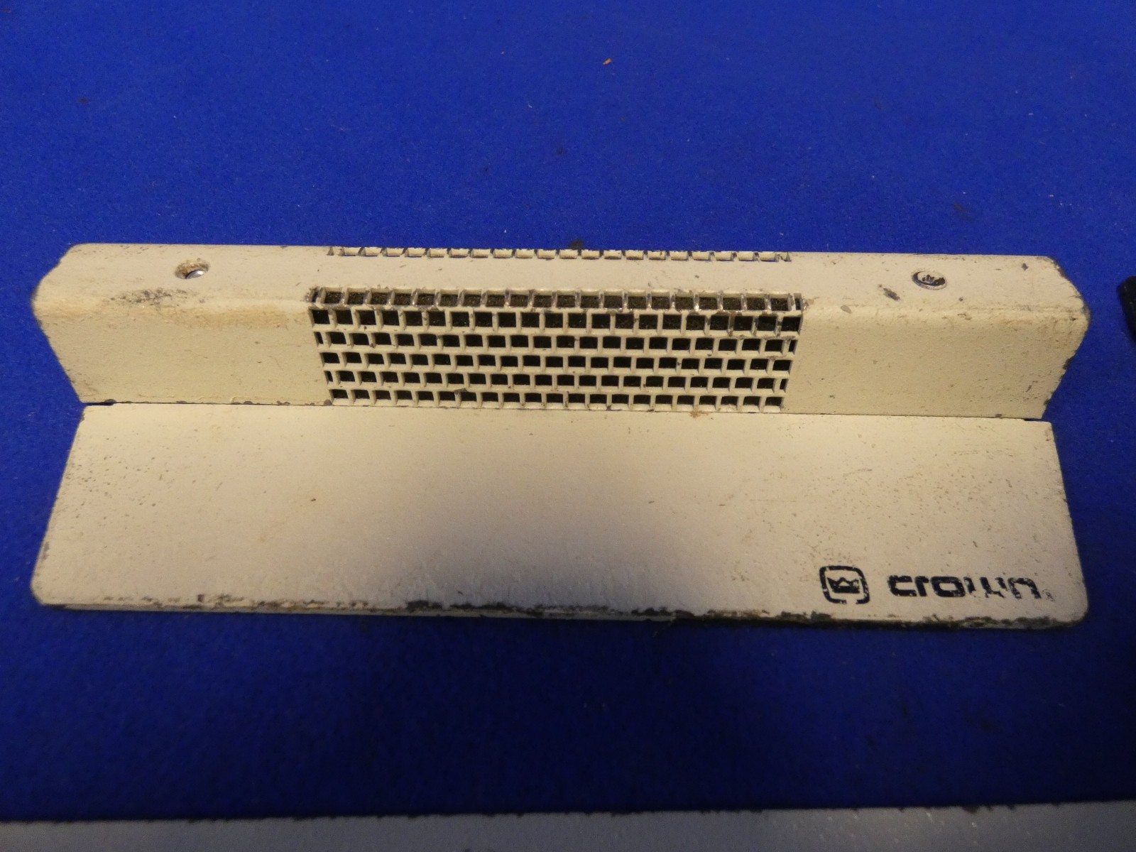 Crown PCC160 Professional Boundary Microphone 2 White, 3 Black (5 Total)