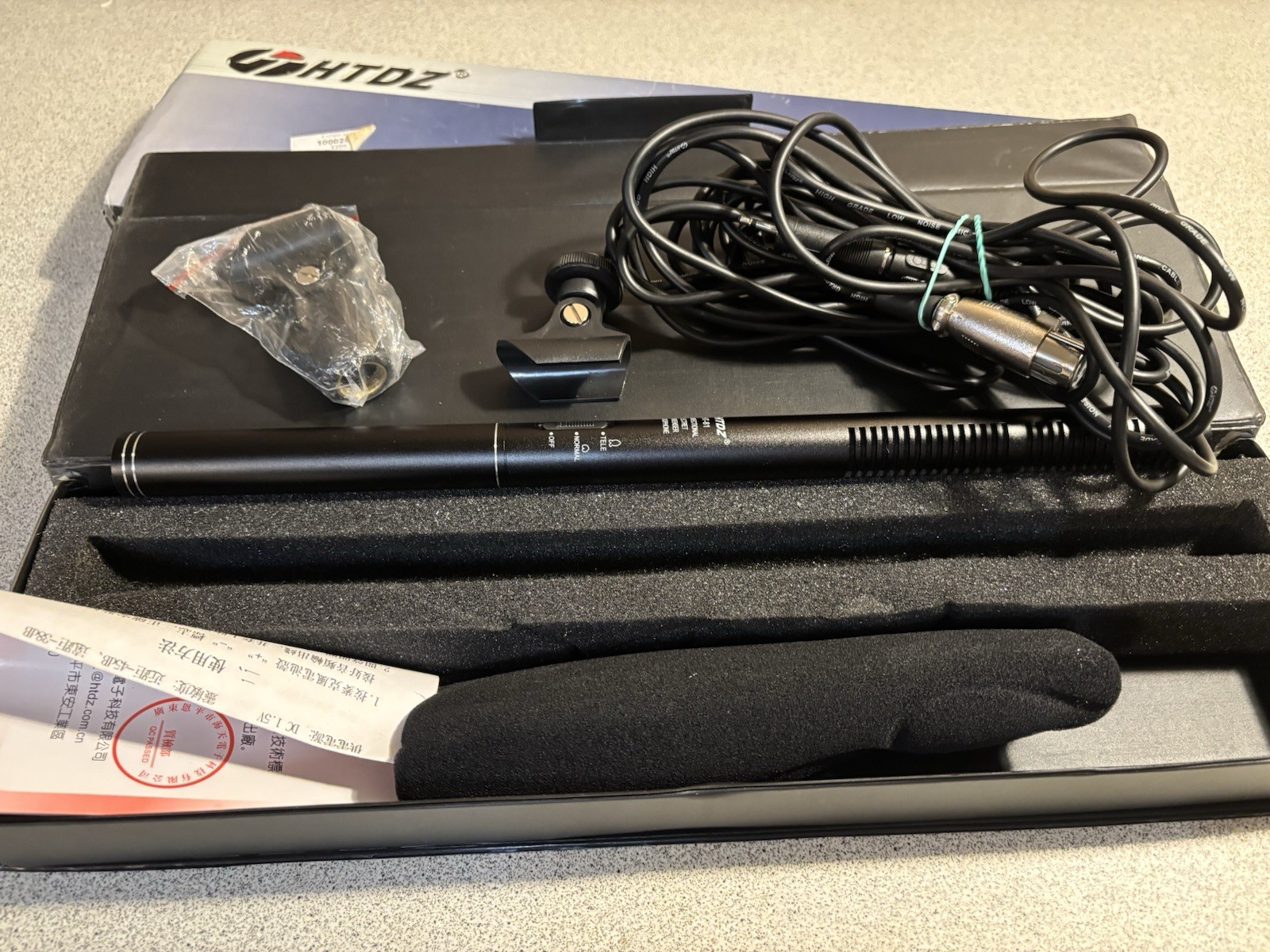 HTDZ HT-81 Uni-Directional Condenser Shotgun Microphone XLR w Box Accessories