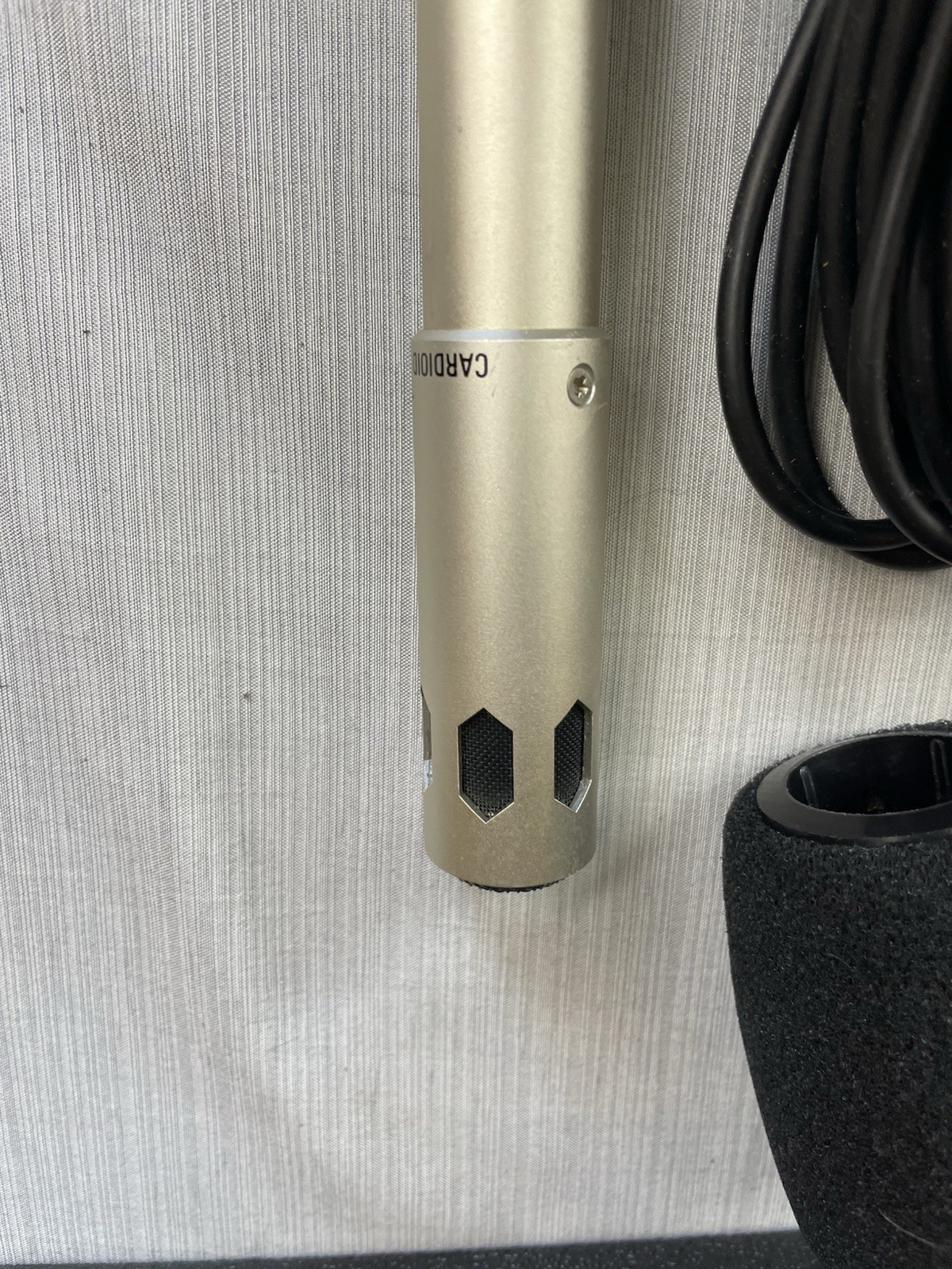 Vintage 1970s Realistic Cardioid Condenser Microphone Pair W/ Case **EXCELLENT**