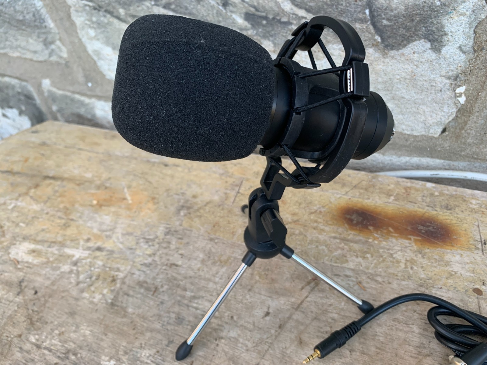 Vivitar VIVMIC826 Podcast Desk Mount Microphone Mic With Tripod Stand & Cord