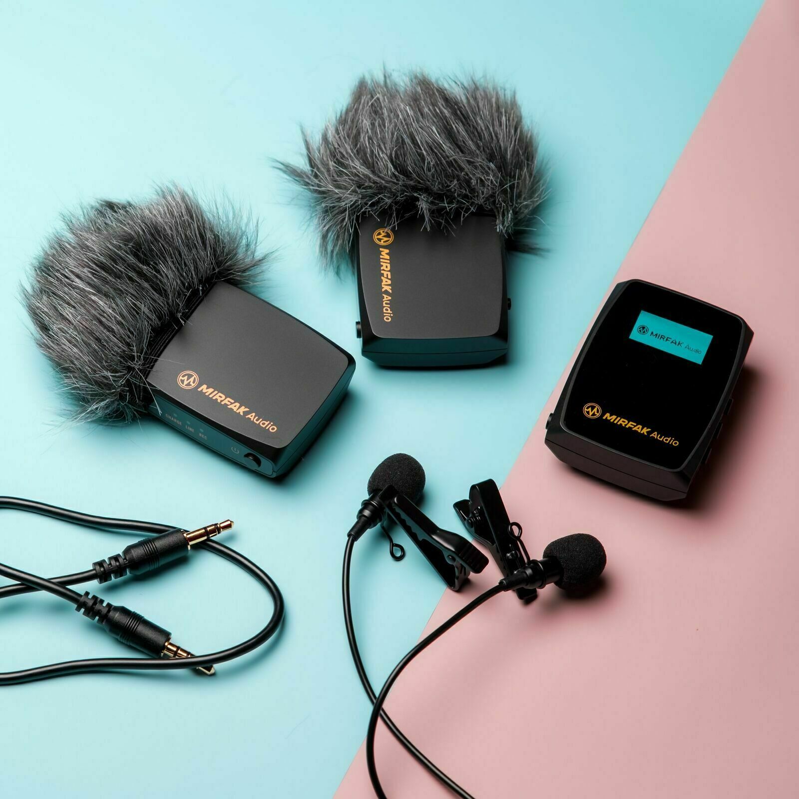 MOZA Mirfak WE10 Pro 2.4GHz UHF Wireless Lavalier Video DSLR Microphone System