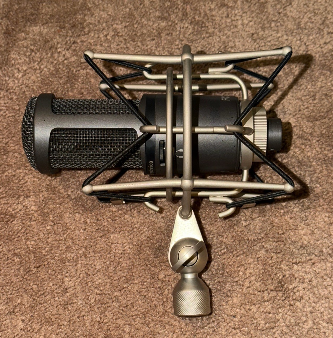 Audio-Technica AT2020USB+ USB Mic w/ Blue Shock Mount Stand Podcast Bundle