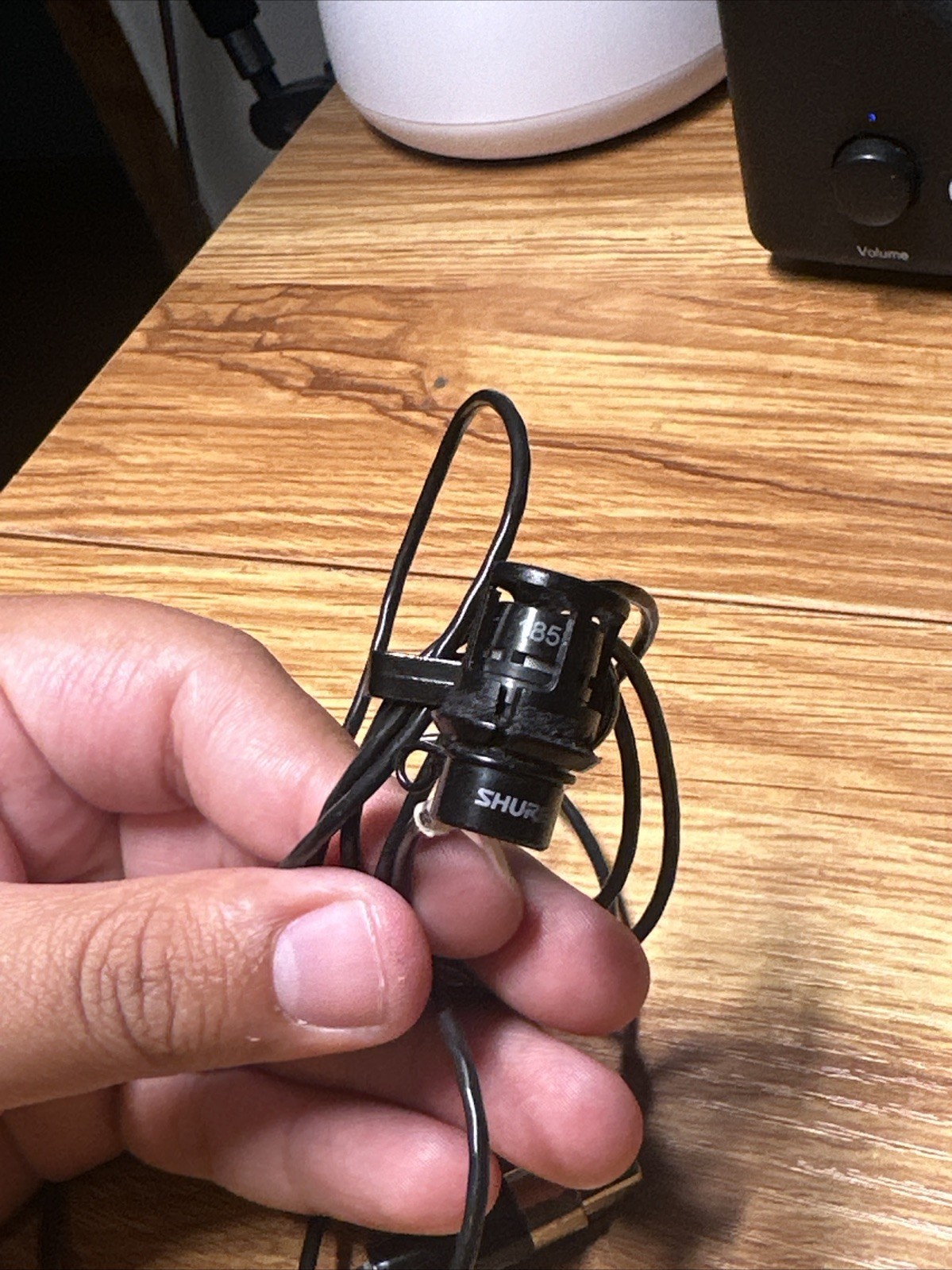 Shure MX185 Cardioid Lavalier Microphone with TA4F Connector and Lapel Clip