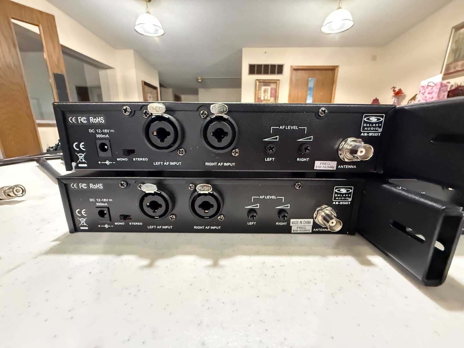 Huge Galaxy Audio AS-950T In-Ear System