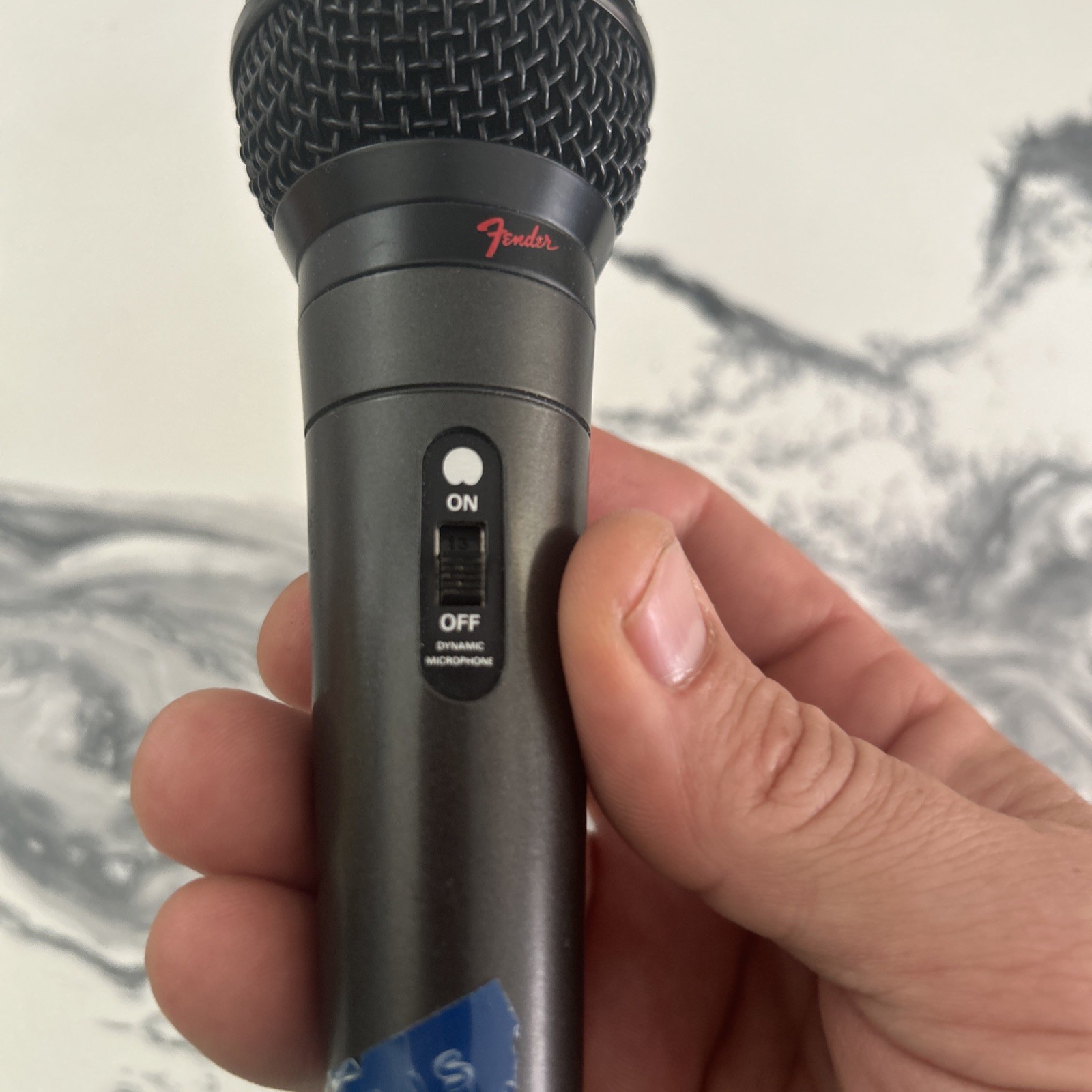 Fender P-51 Dynamic Cable Professional Microphone with On/Off Switch