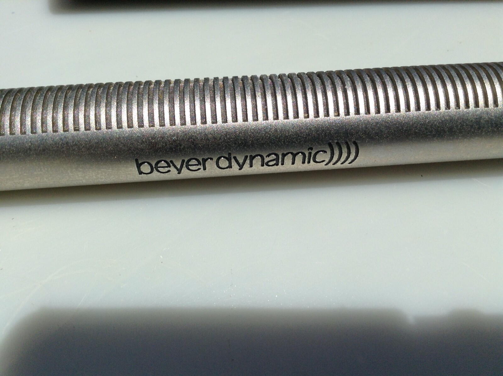 Vintage BEYER DYNAMIC MC 737 Long Shotgun Condenser Microphone and Case, Silver