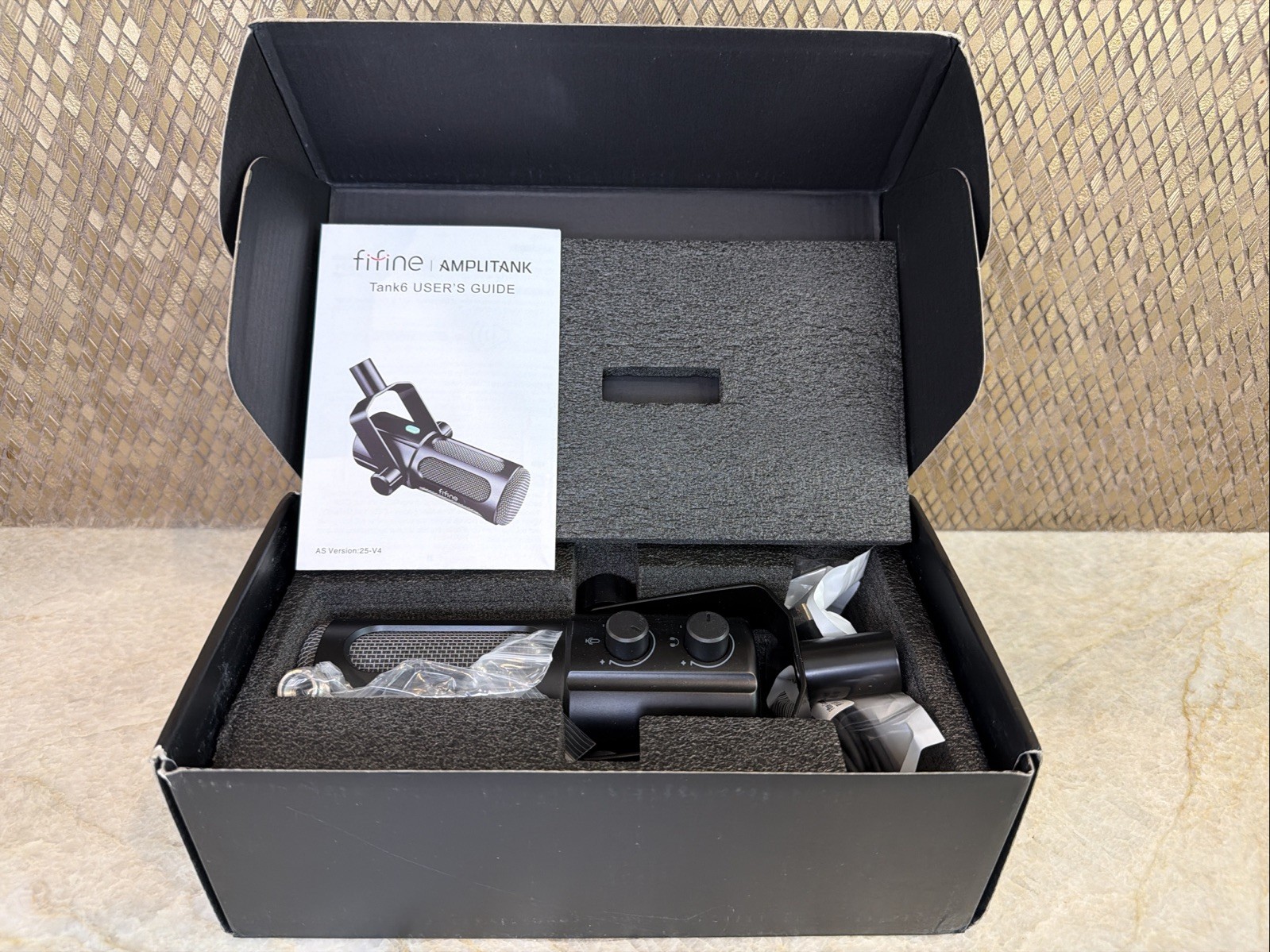 FIFINE Amplitank XLR Tank6 Microphone for Recording Podcast Vocal Streaming