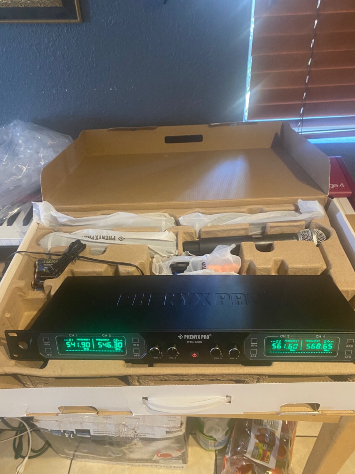 Phenyx PTU-5000A 4-Channel Microphone System (PTU-5000-4H)