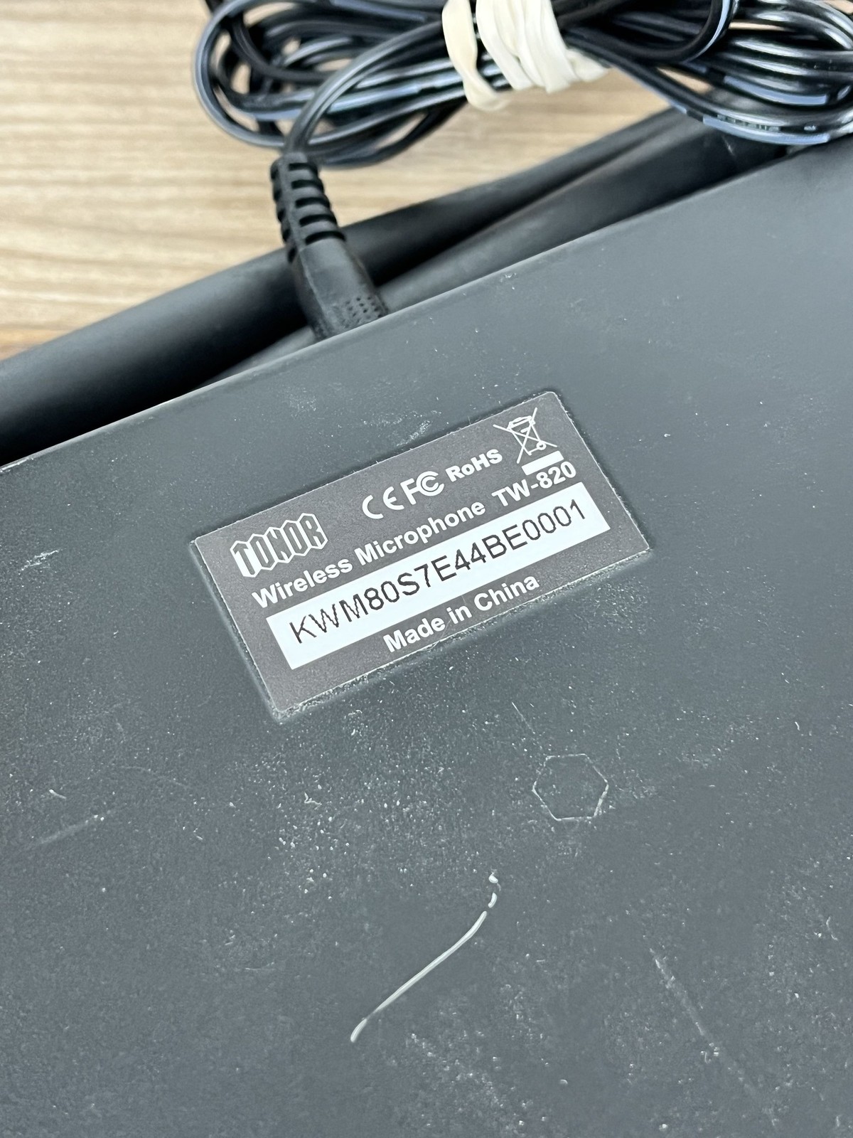 Tonor TW-820 Wireless Microphone System 2 Handheld Mics & Receiver Dual Channel