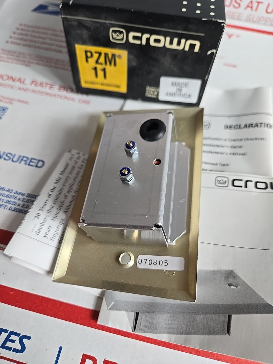 Crown PZM-11  Wall Plate Mountable Pressure Zone Microphone 11 Mic New in Box