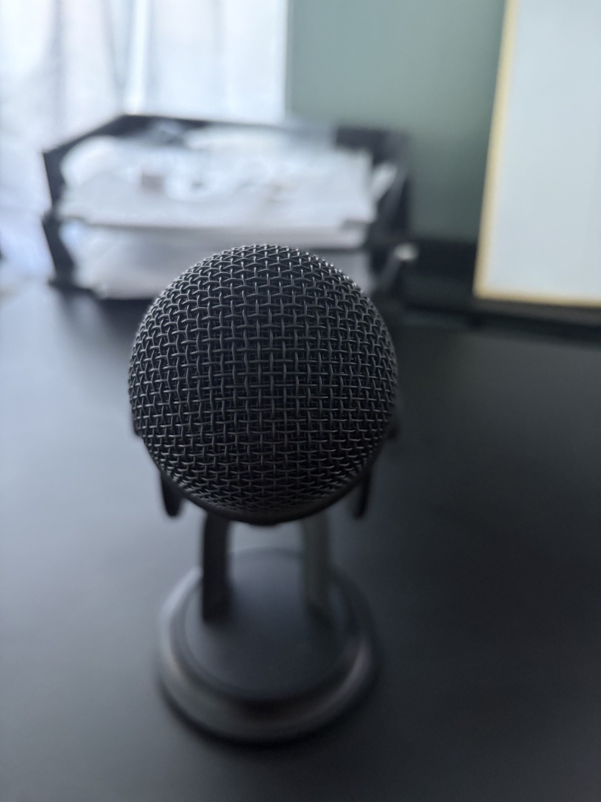 Blue Yeti Premium Multi-Pattern USB Microphone – Blackout (SEE DESCRIPTION)