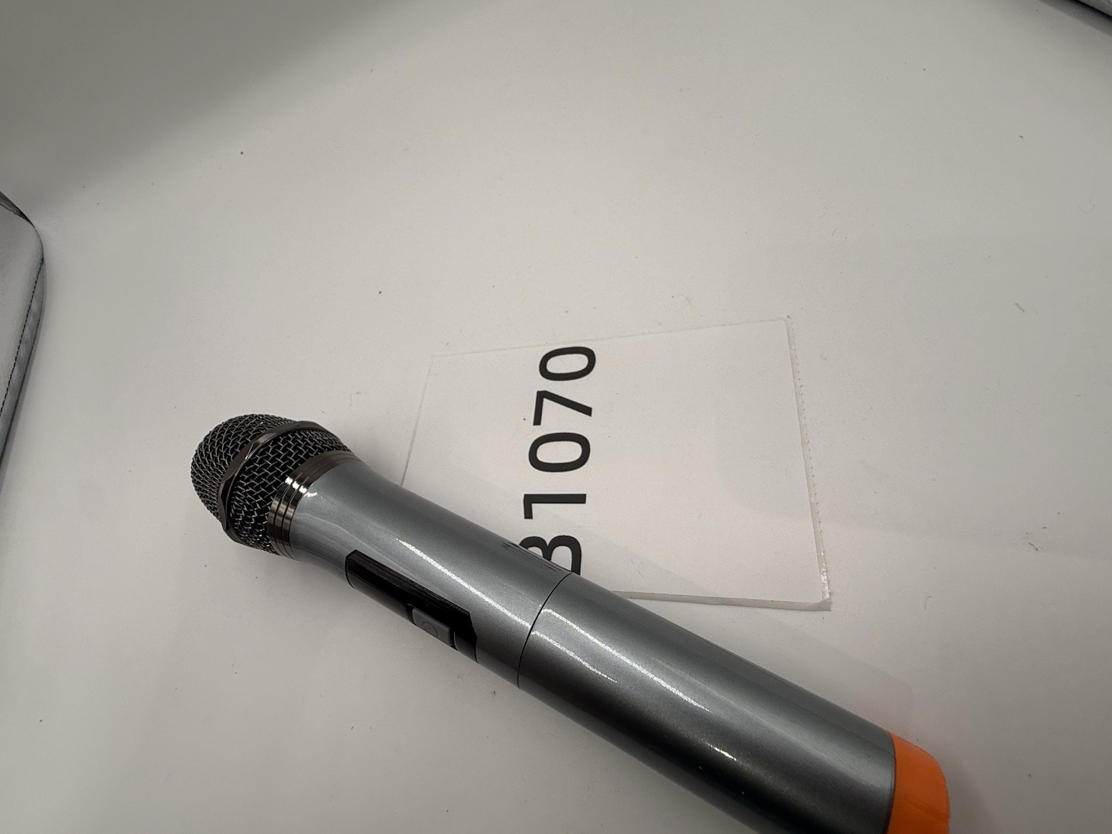Wireless Microphone Karaoke – Gray (orange BOTTOM PIECE)