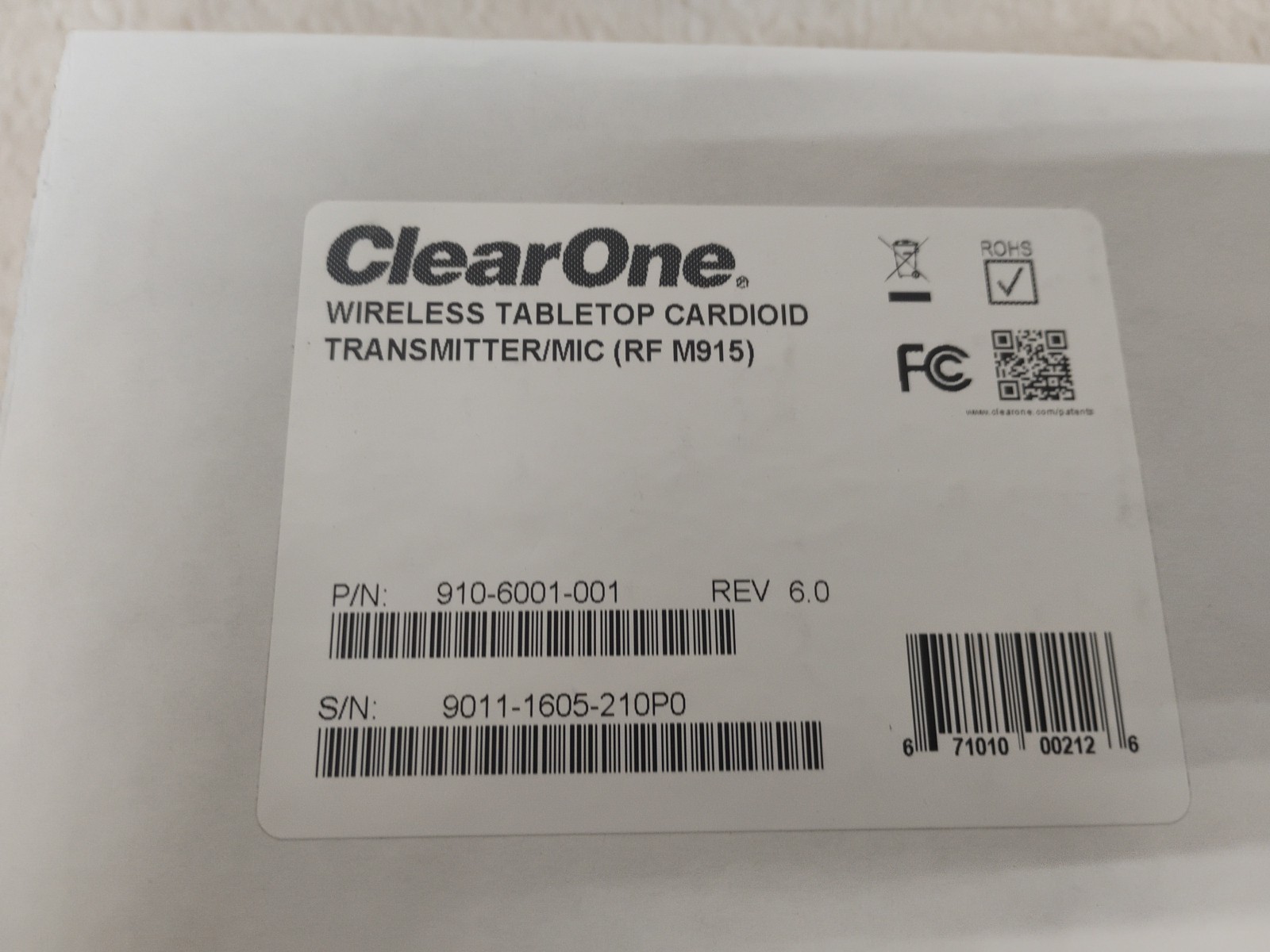 ClearOne Wireless Tabletop Cardiod Transmitter/Mic (RF M915), 910-6001-001