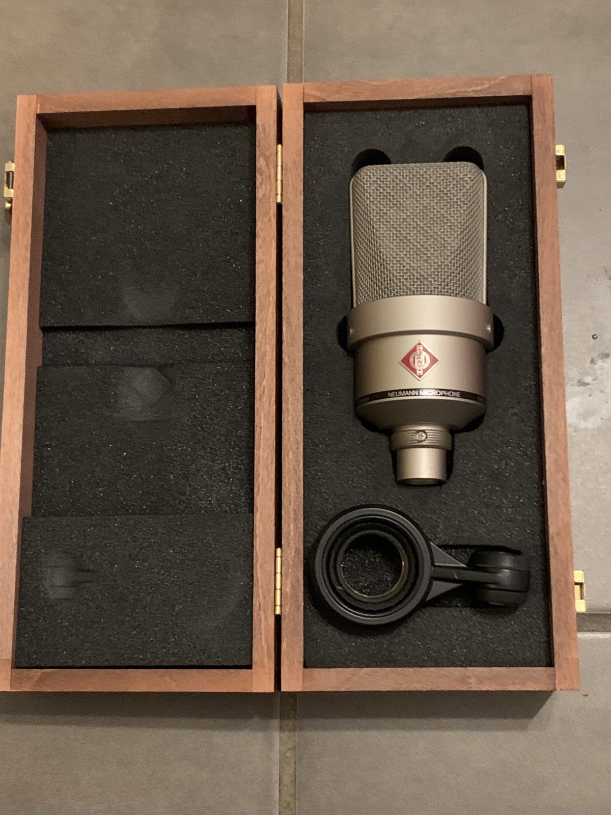 Authentic Neumann TLM 103 Condenser Microphone with Shock-mount in Case Germany
