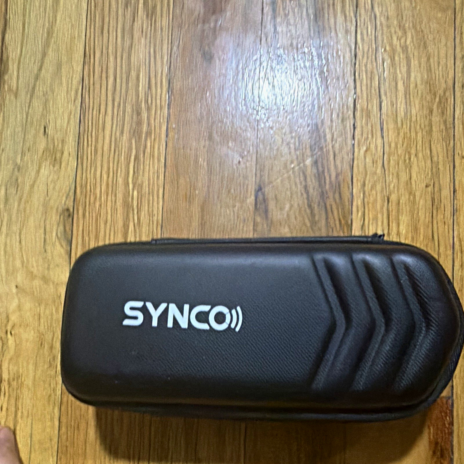SYNCO G2 Wireless Microphone System Black w/ TX/RX Units, Cables & Case