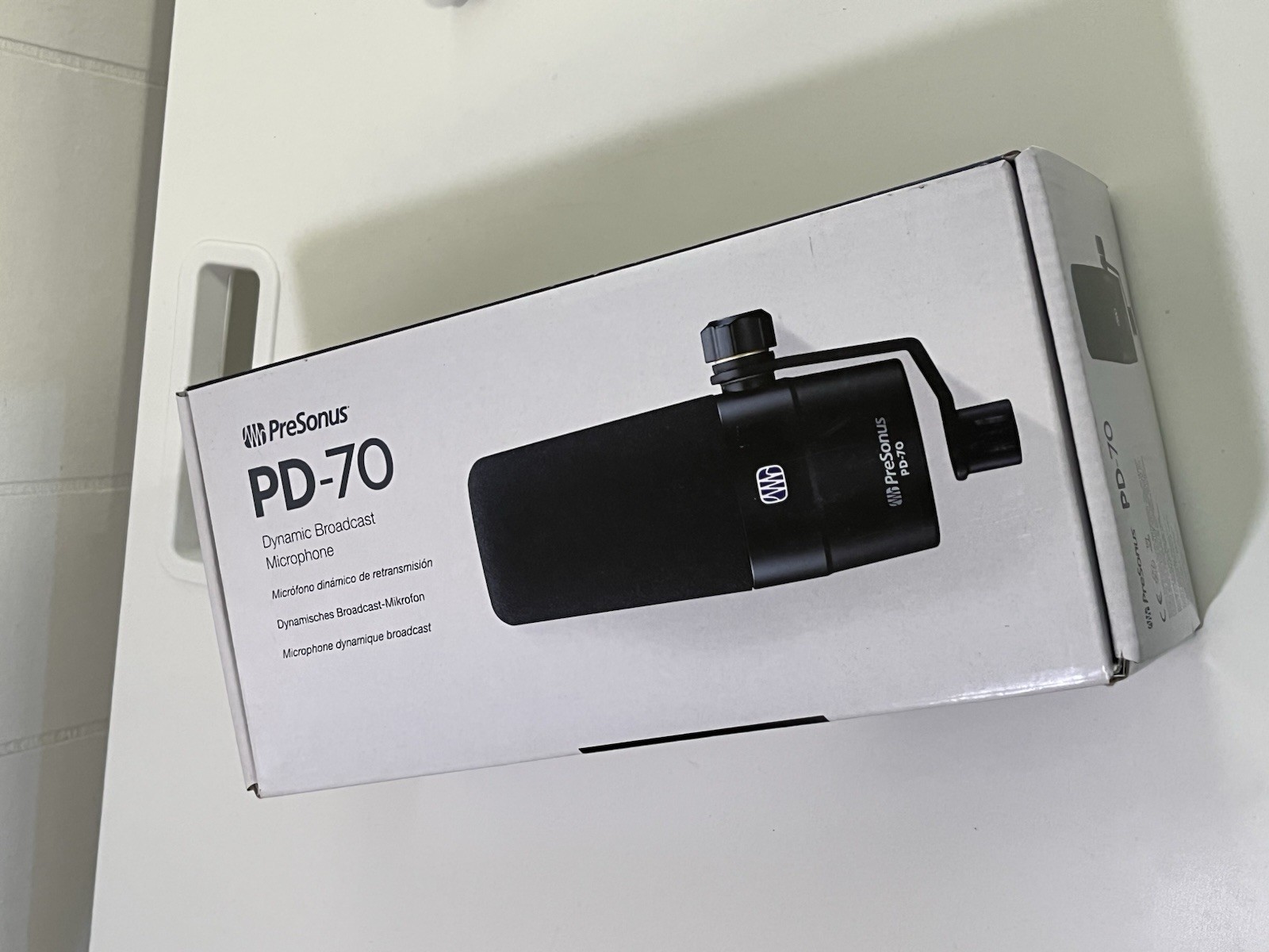 PreSonus PD-70 Broadcast Dynamic Microphone – Black