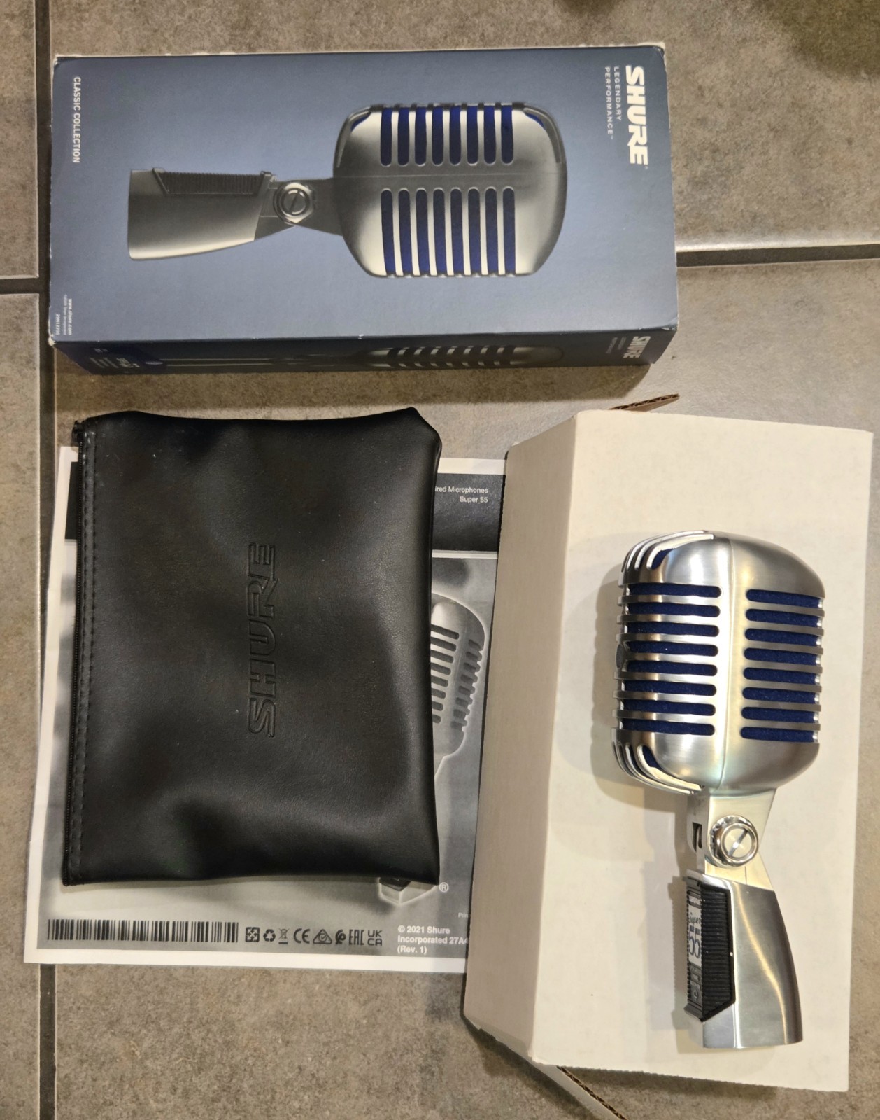 Shure Super 55 Deluxe Supercardioid Dynamic Vocal Microphone With Extra Red Foam