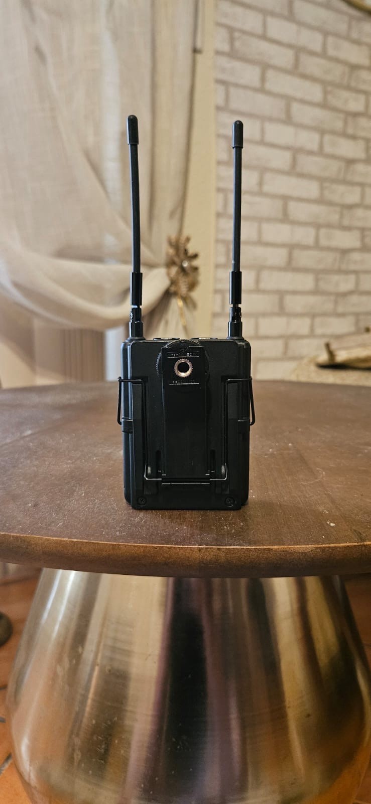 Sony UWP-D16 542MHz Camera-Mount Wireless Combo Microphone System