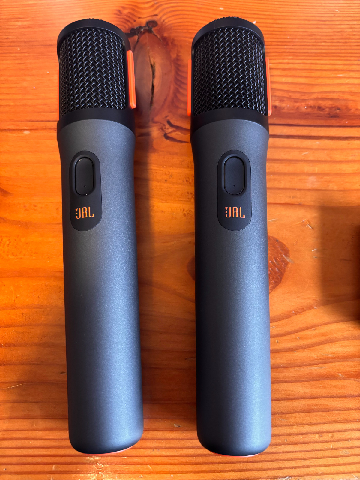 JBL – PartyBox Digital Wireless 2.4 GHz Microphones Set In Black
