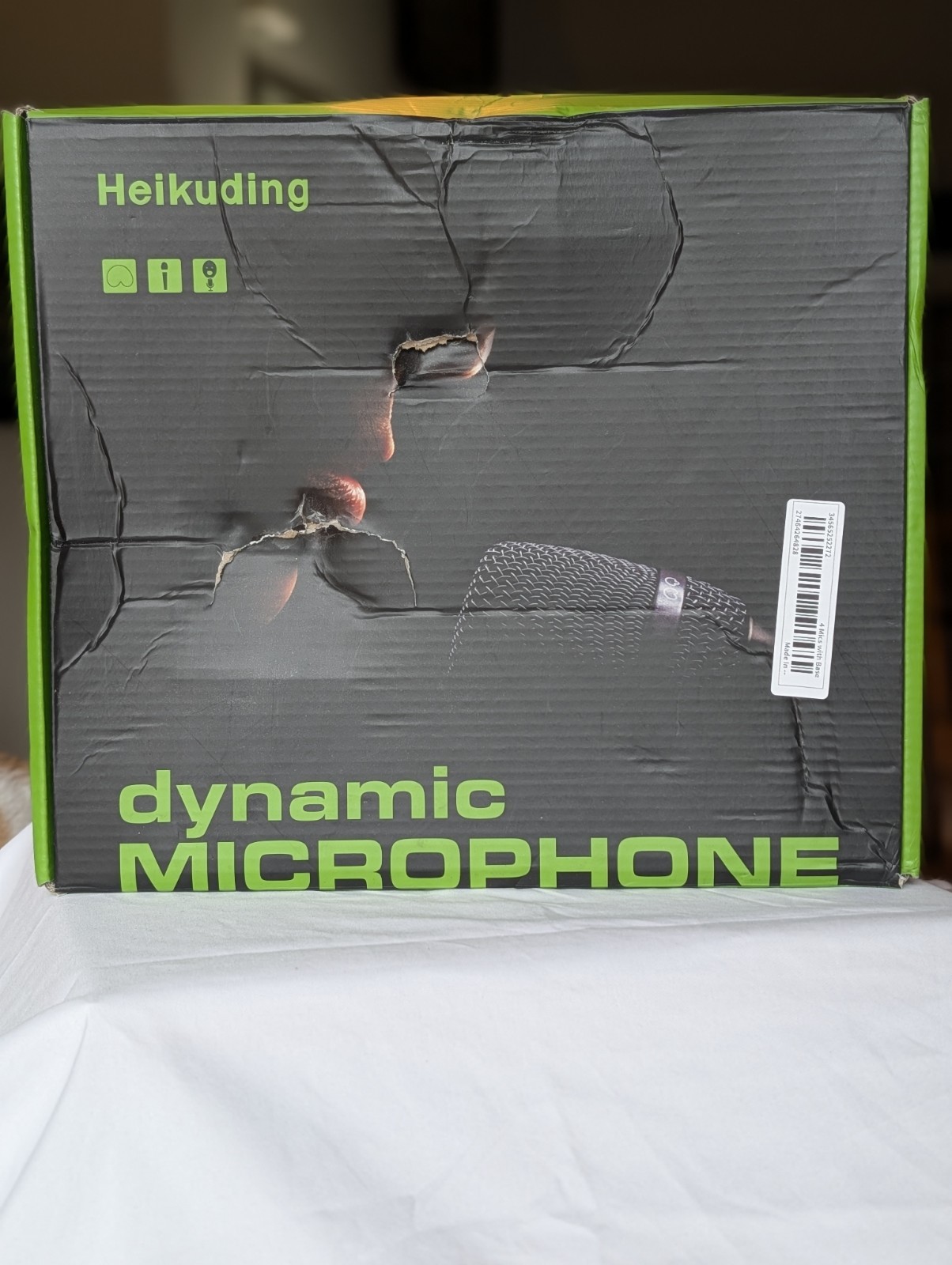 A Set Of 4 Heikuding dynamic microphone