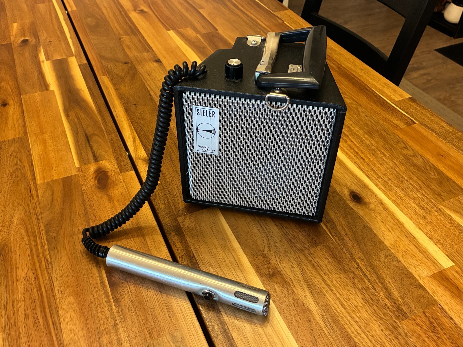 Vintage Voice Amp 25 Sieler Design Products Megaphone Battery Powered PA