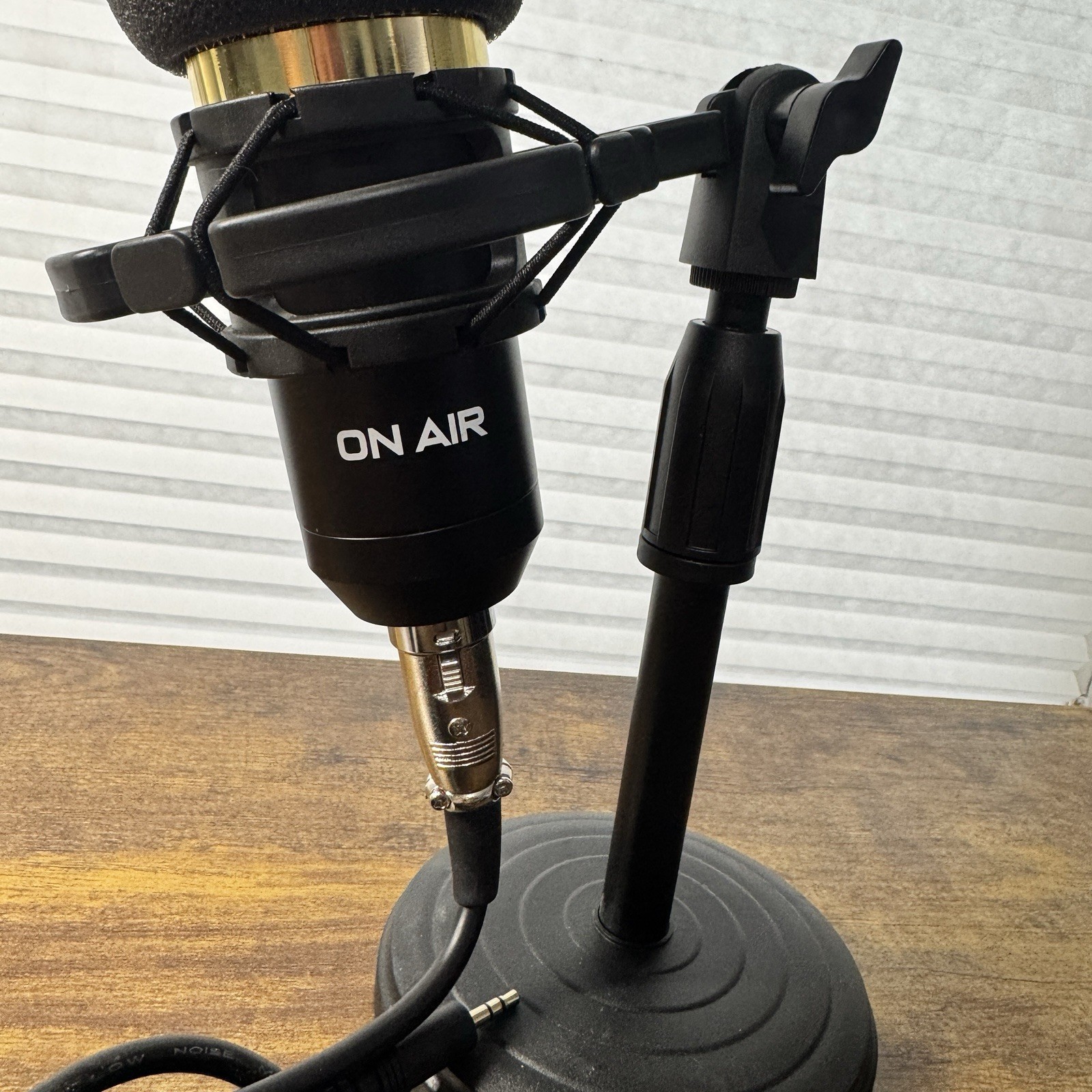 On Air Reverb Pro Condenser Microphone Desk Stand Shock Mount