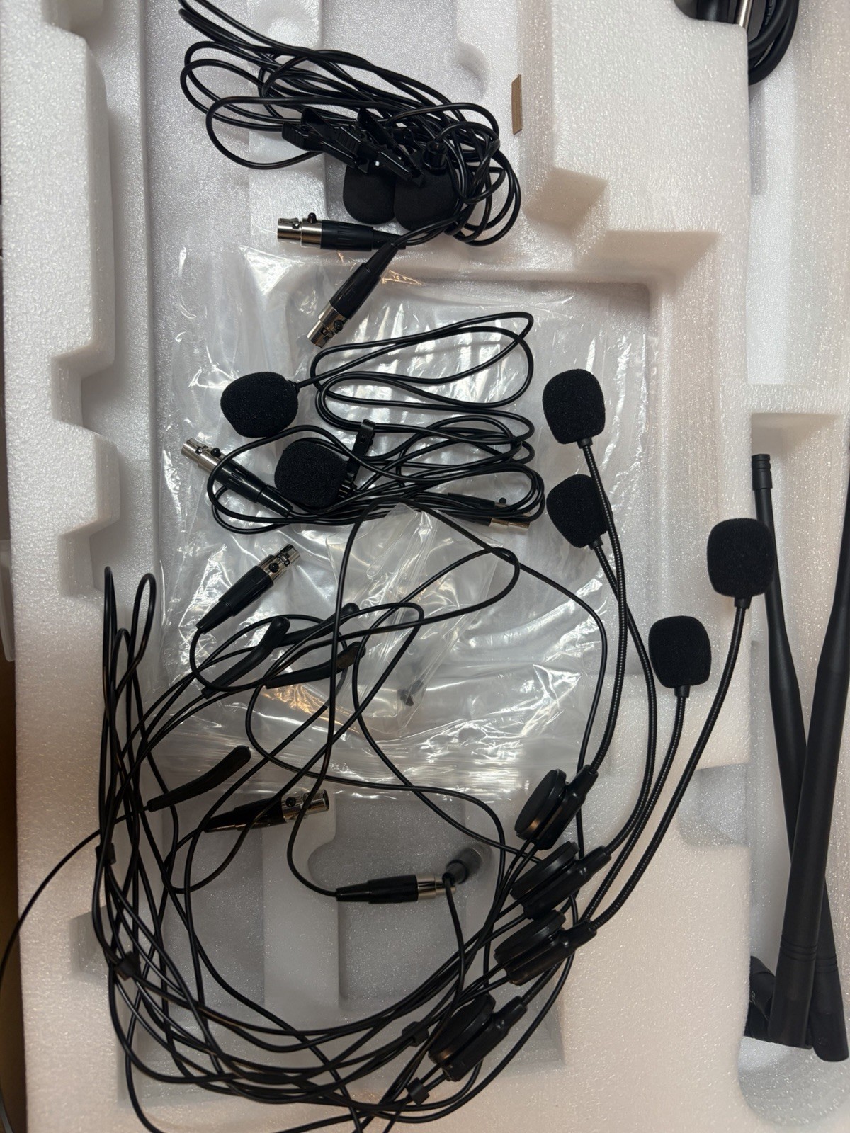 Phenyx Pro PTU-5200 4-Channel UHF Wireless Microphone System Bodypack Headset