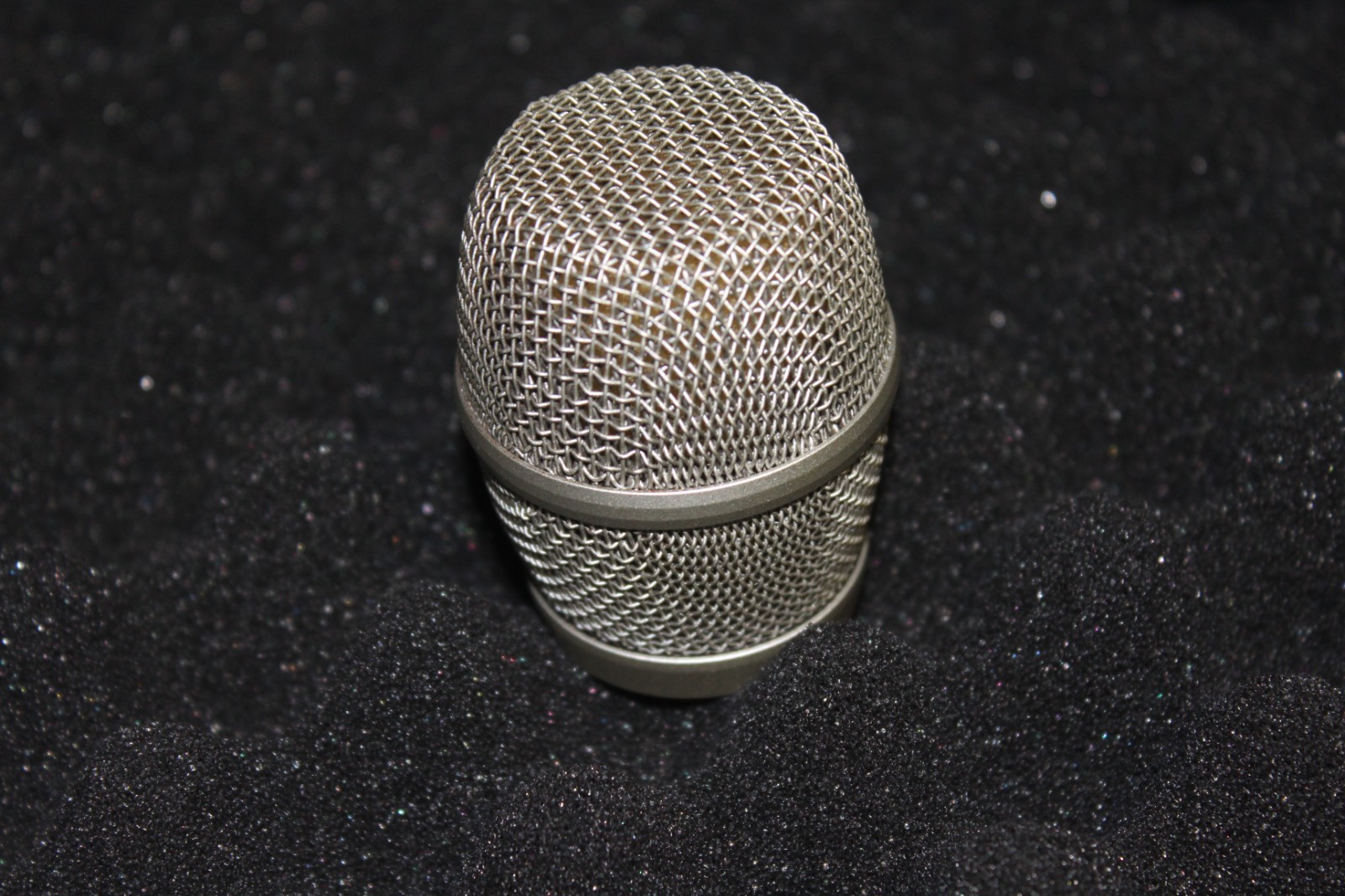 Shure KSM9 Dual-Pattern Handheld Condenser Microphone