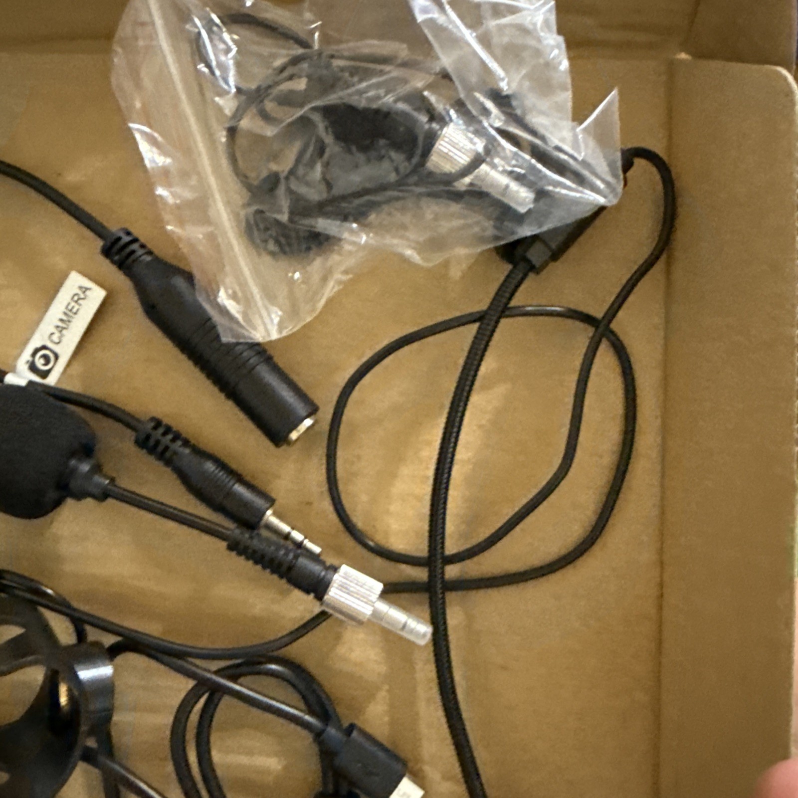 MPH-05 YM-2 UHF Wireless Lavalier Microphone System