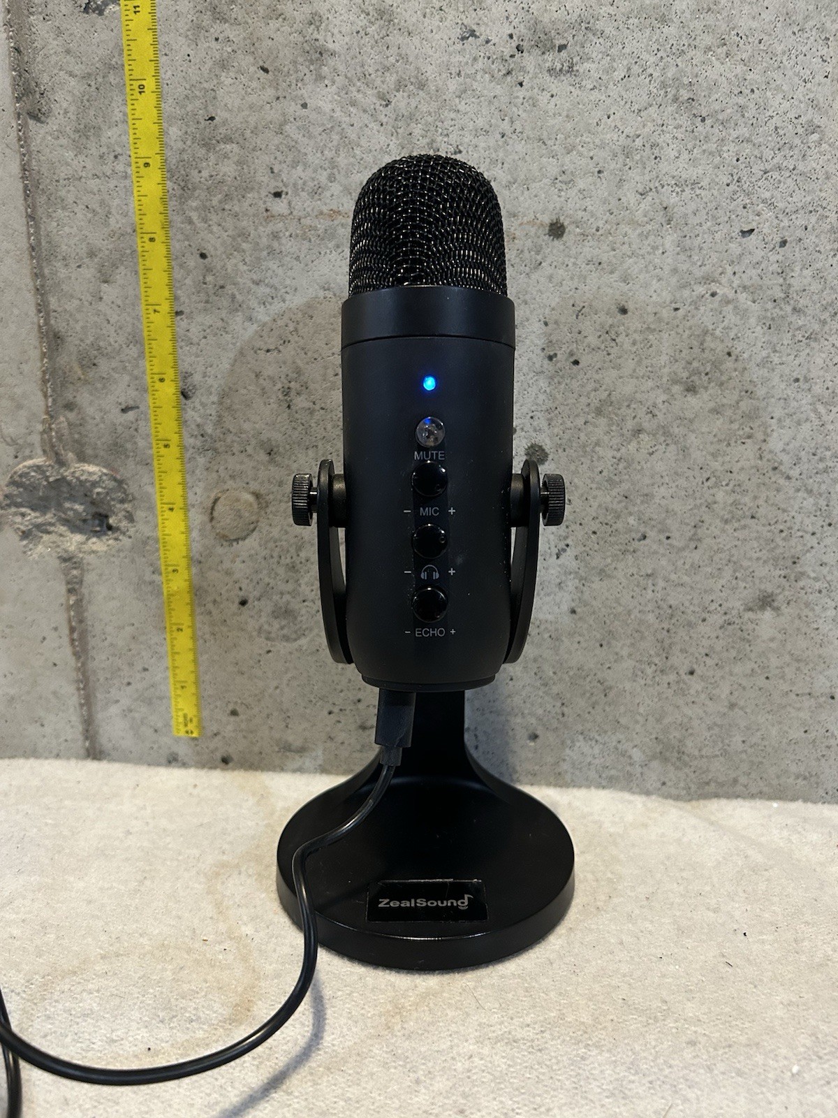 Black ZealSound USB/Micro C Microphone for gaming & More