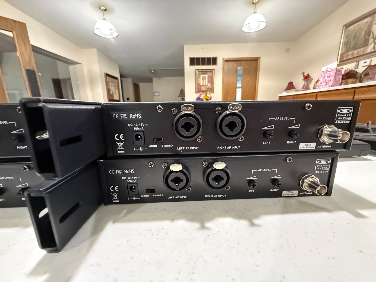 Huge Galaxy Audio AS-950T In-Ear System