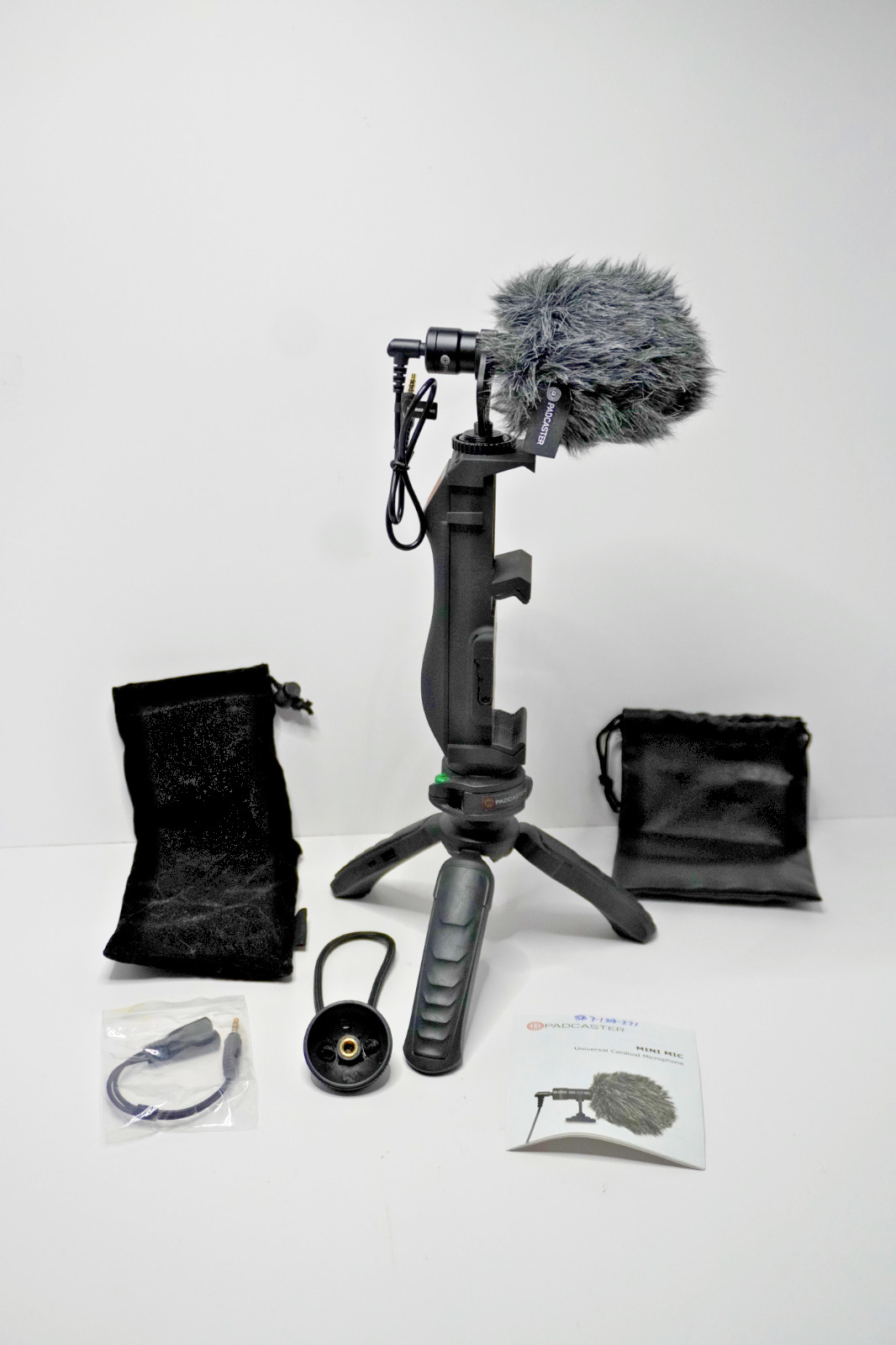 Padcaster Verse Mobile Media Kit for smartphone W/ Accessories & 3200MAH Battery
