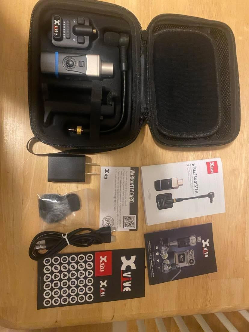 Xvive U8 Acoustic Guitar Wireless System – Black