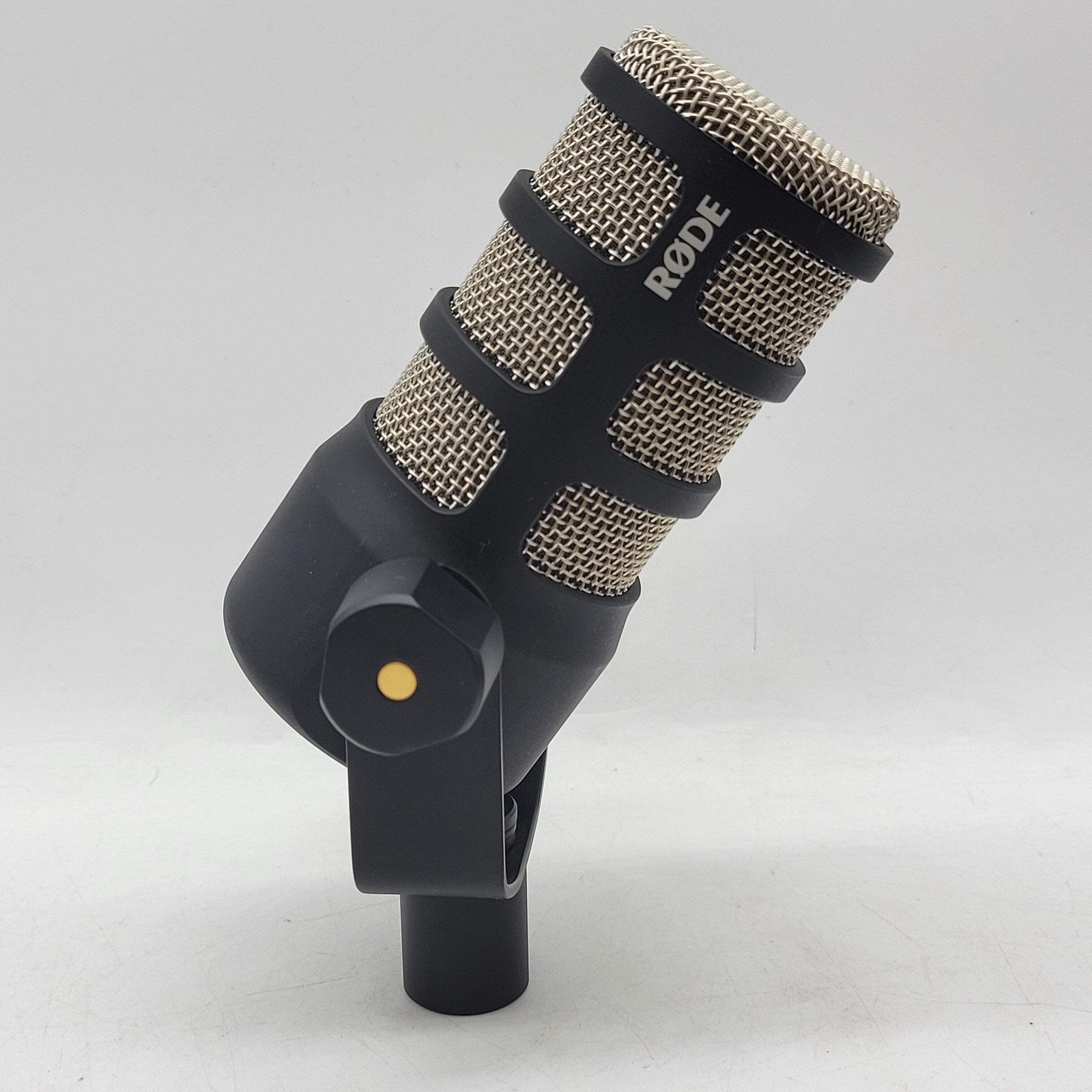 Rode PodMic 20Hz – 20kHz Dynamic Podcasting Microphone