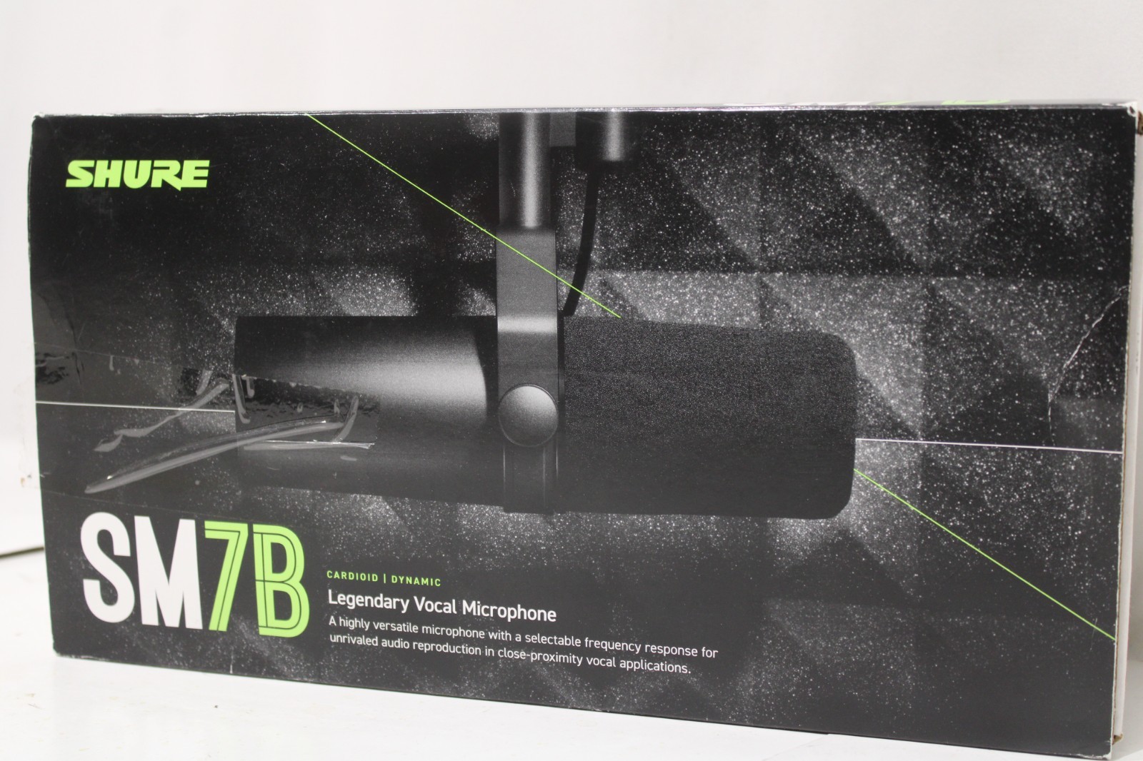 Shure SM7B Dynamic Cardioid Vocal Microphone, XLR 3-Pin, Black, Windscreen