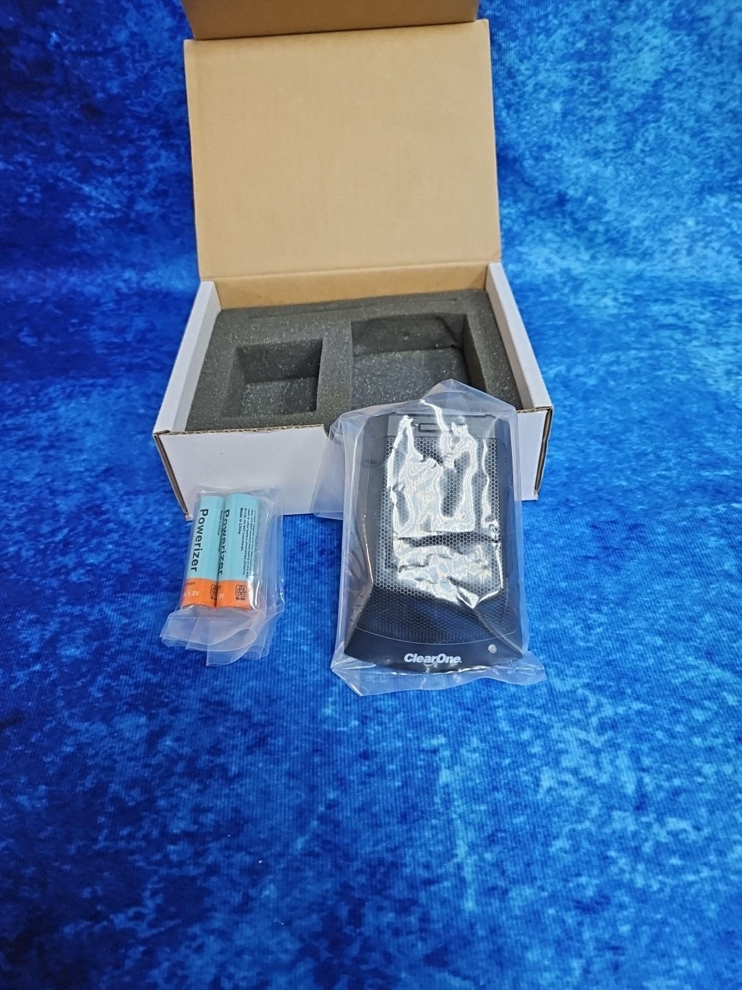 ClearOne Wireless Tabletop Omni Transmitter/Mic (RF M915)