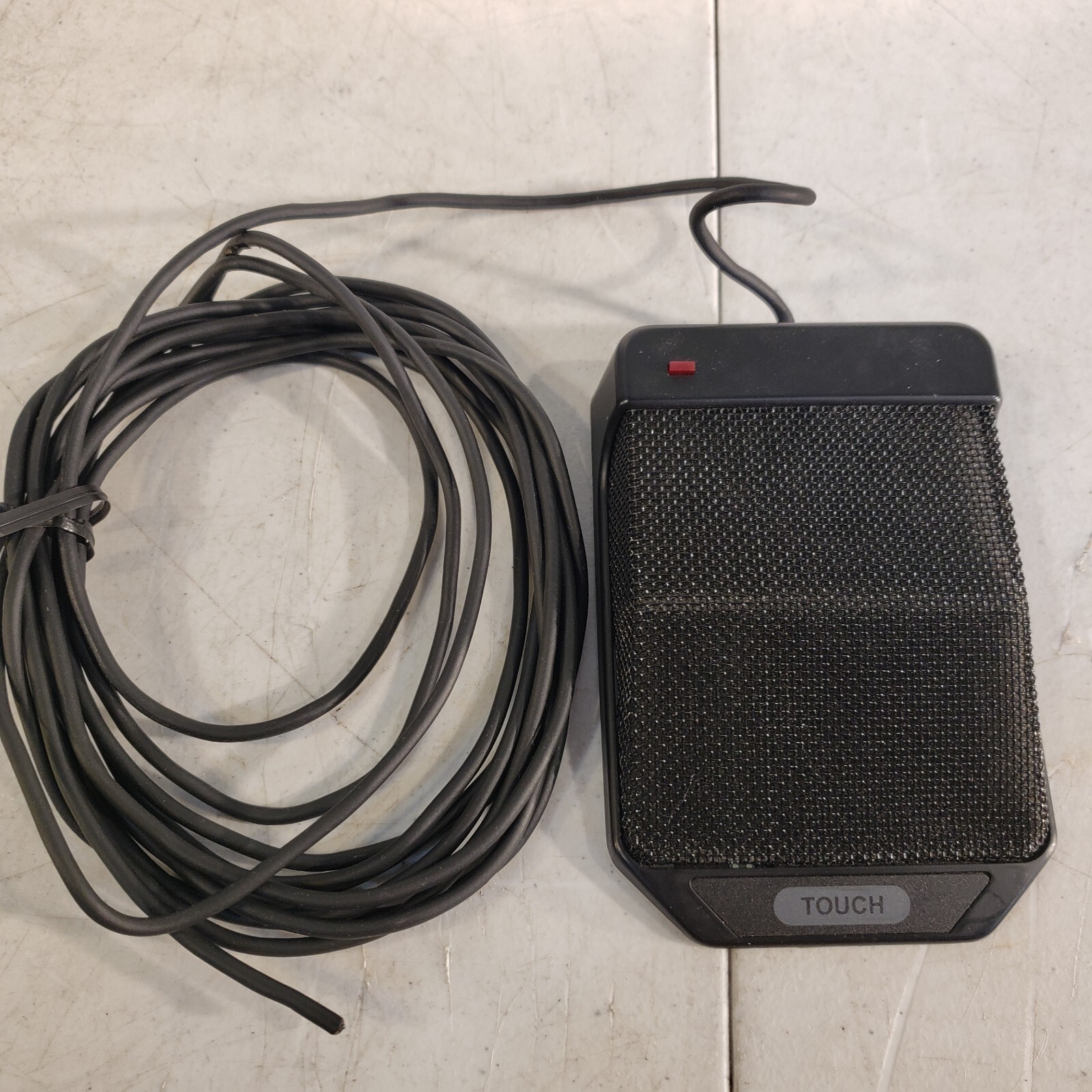 Crown PCC-170SWO Surface Mount Supercardioid Boundary Microphone w/ XLR Used