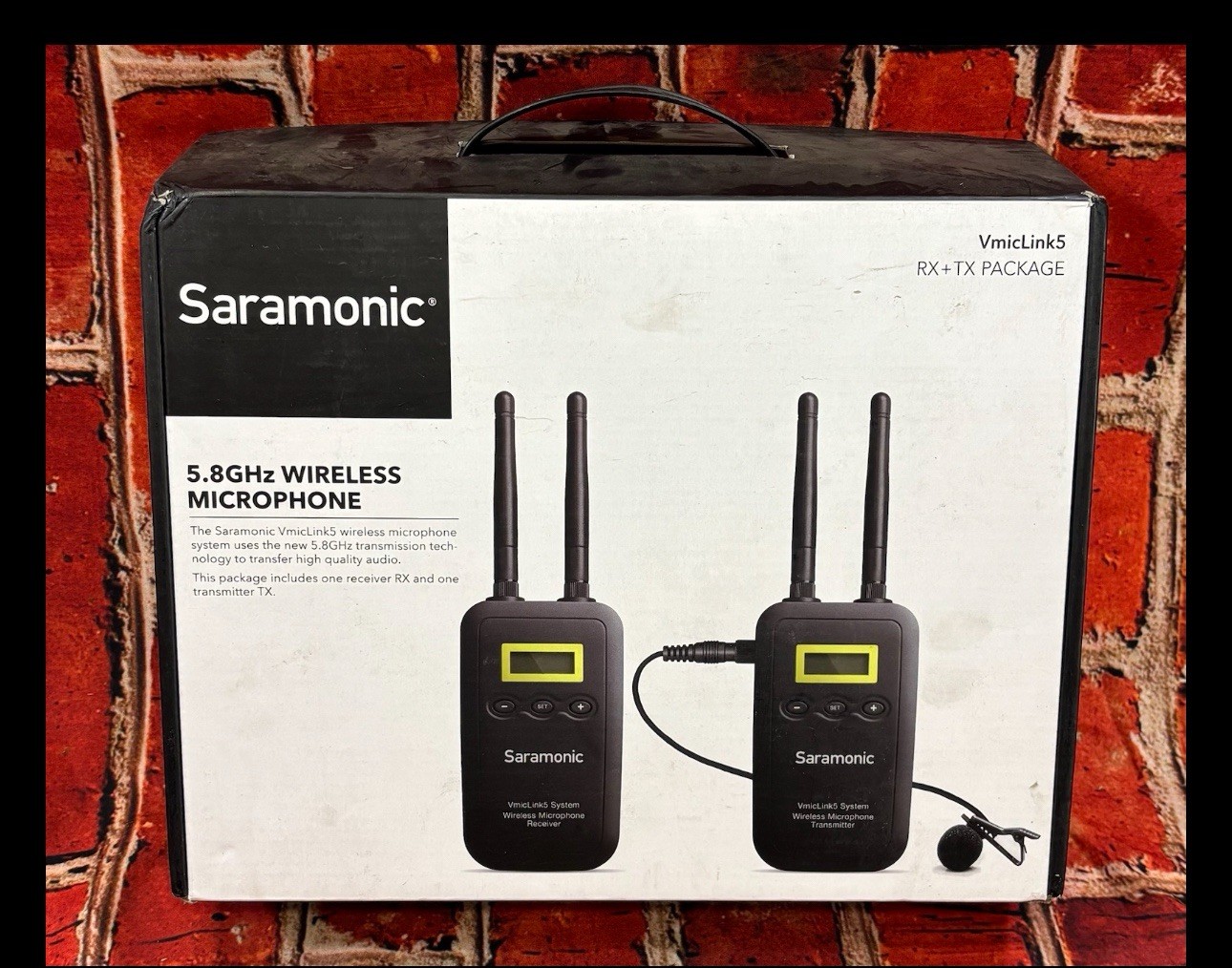 Saramonic VmicLink5 5.8GH Wireless Microphone RX+TX Package
