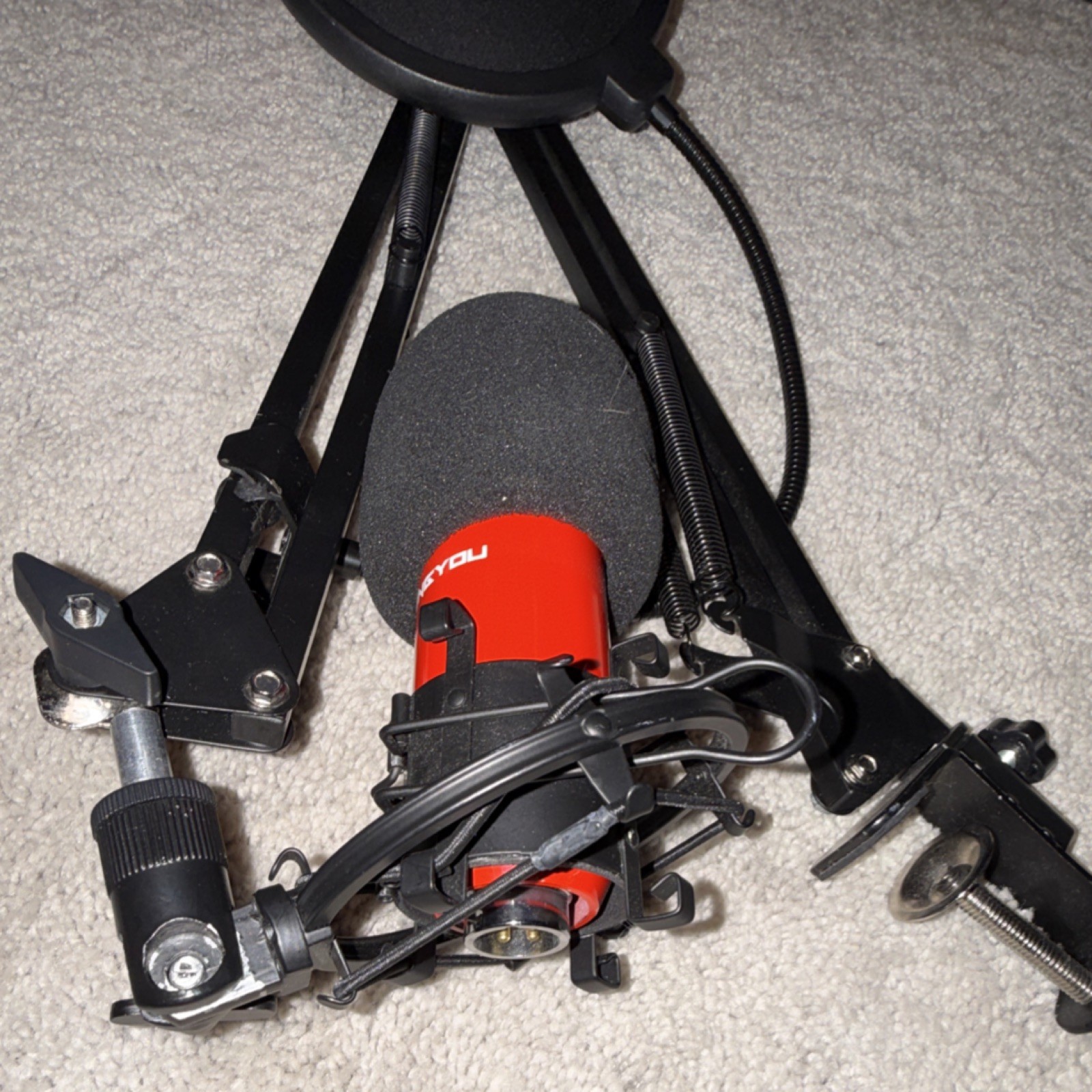 ZINGYOU ZY-007 Red Condenser Microphone Wired Adjustable Stand Mounting Plate