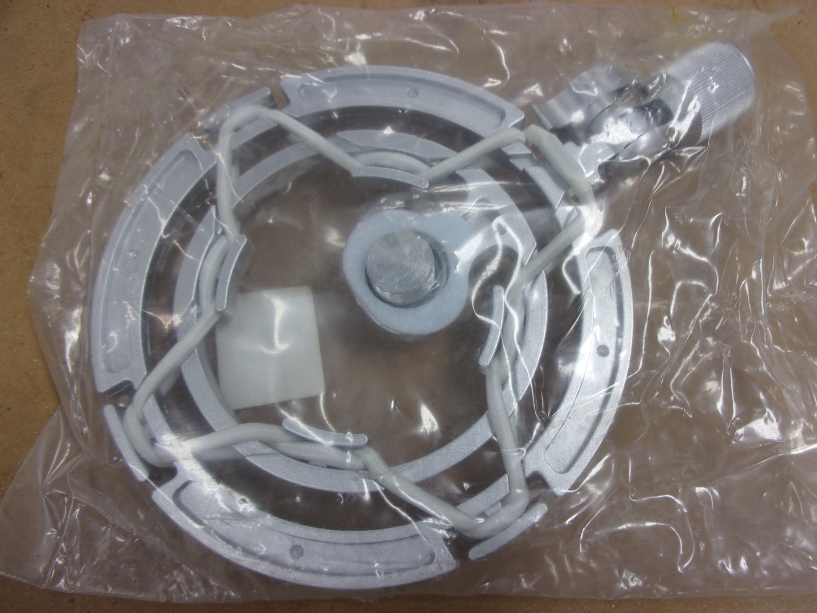Shock Mount Podcast Studio Mic Sound Vibration Isolation Threaded Stand Part NEW