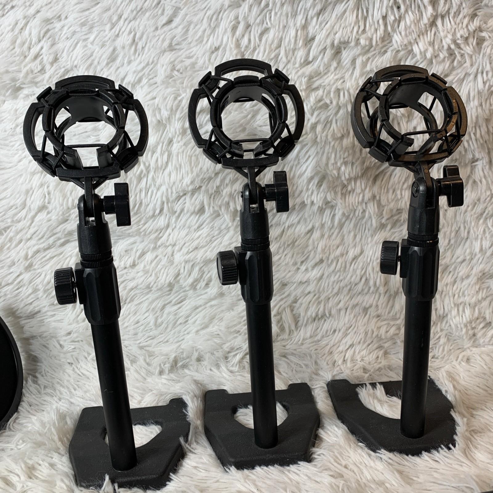Zoom PodTrak P4 Multitrack Podcast Recorder & Condenser Microphone Set, Untested