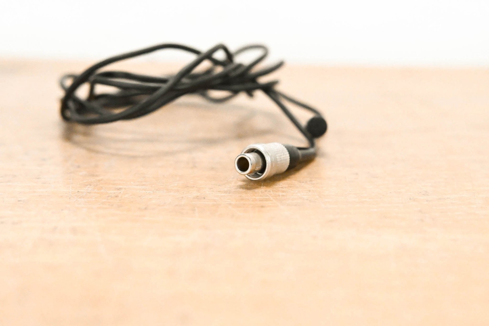 Sennheiser MKE 2 Lavalier Lapel Mic w/ 3-Pin Lemo Connector – Black CG012WN