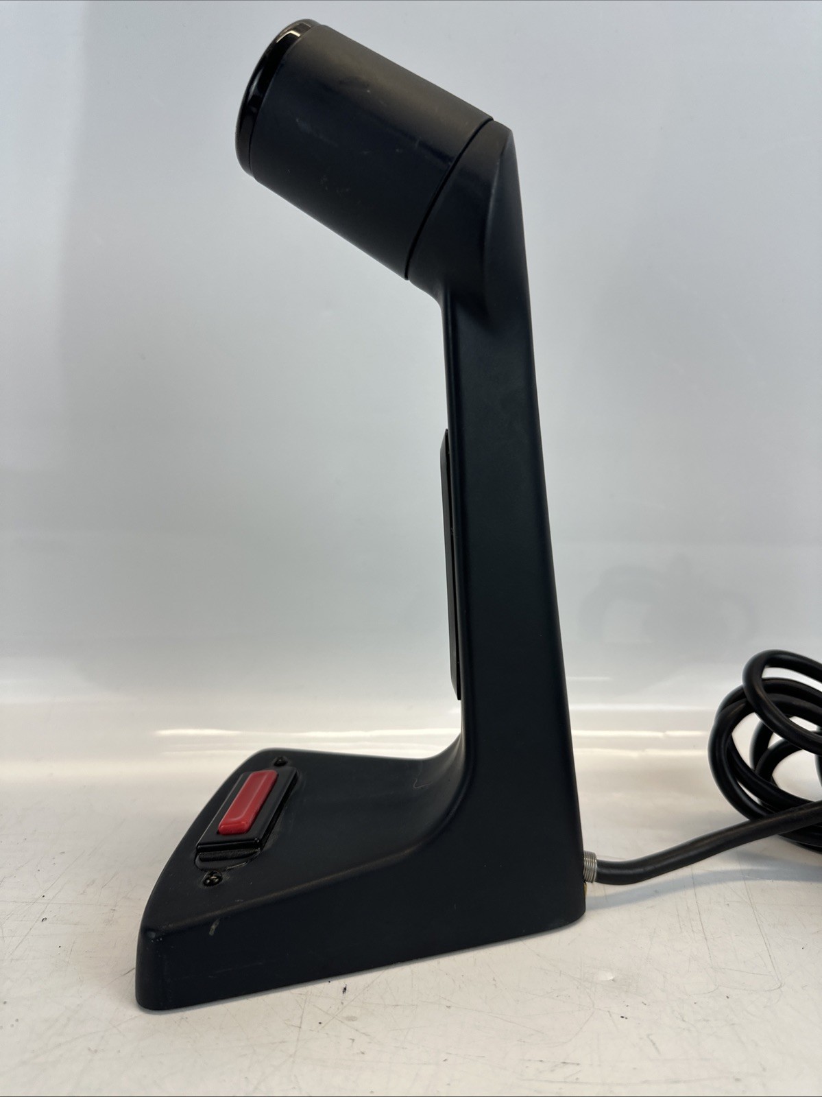 Electro-Voice 621L Dynamic Touch-To-Talk Paging Microphone – Low Impedance