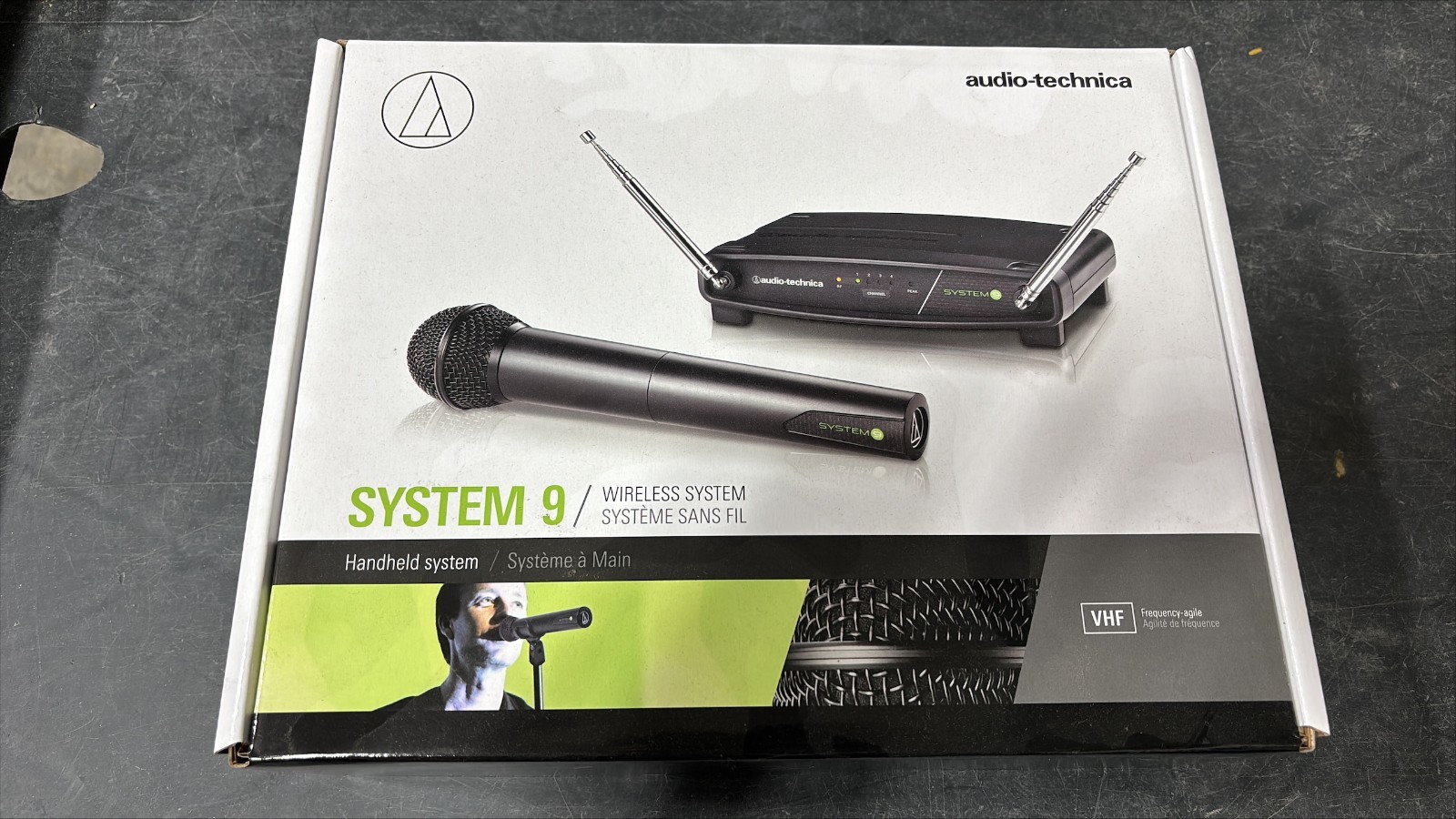 Audio-Technica ATW-902A Wireless Live Performance Dynamic Microphone System