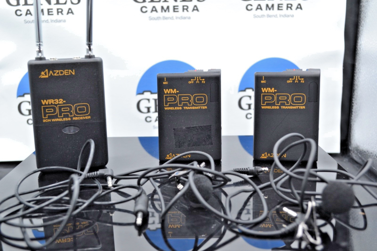 Azden WR32 pro 2ch Receiver And Transmitters Working 2 lapel mics