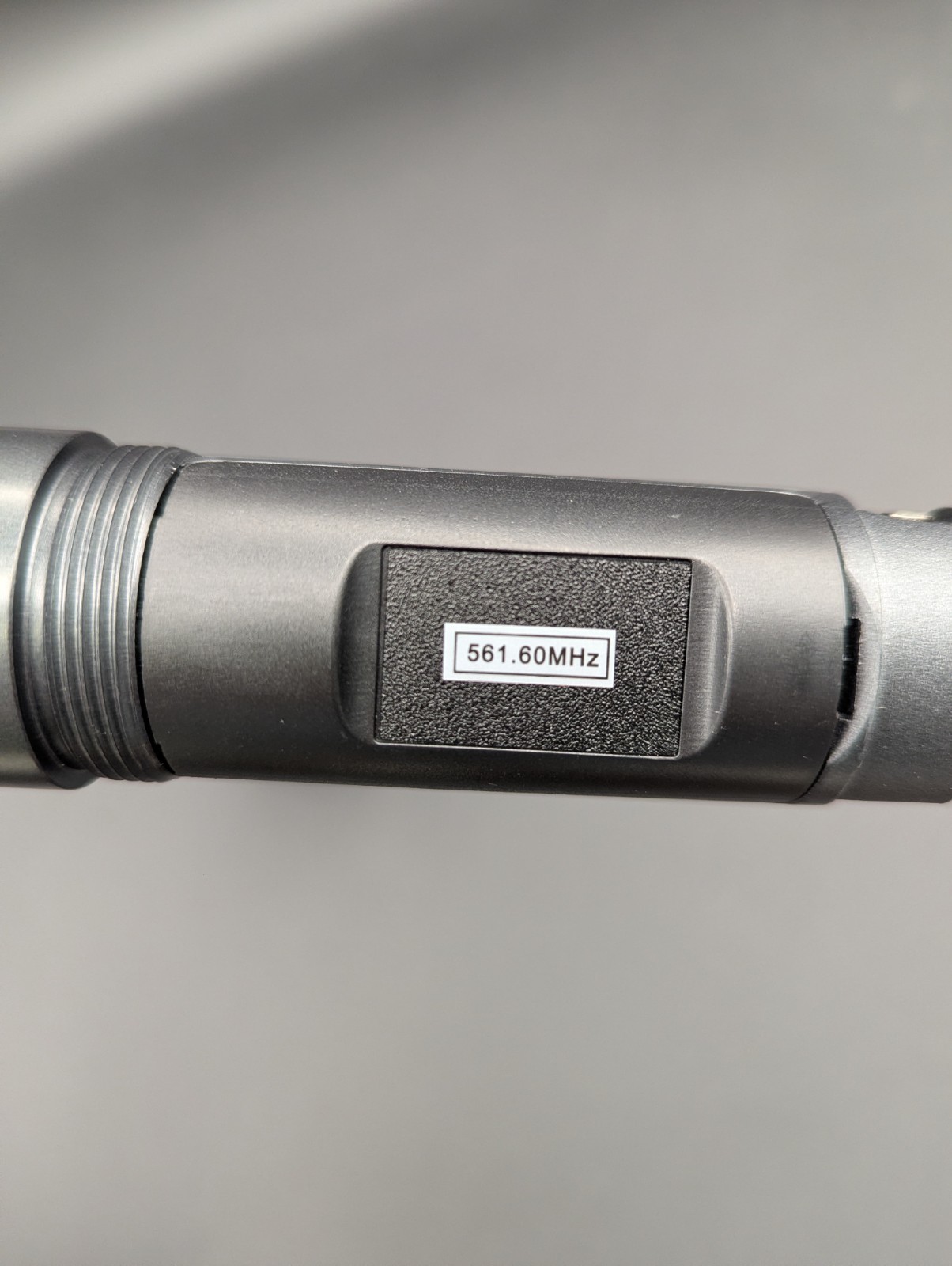 Replacement PHENYX PRO 561.60 MHz Wireless Microphone (Uses 2 AA Not Included)