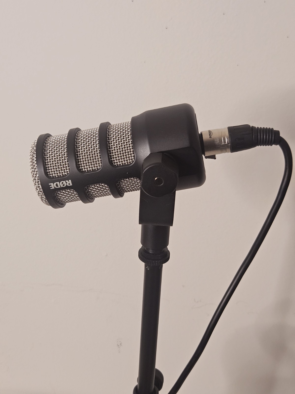 Rode PodMic Dynamic Broadcast Microphone and Boom Arm Bundle