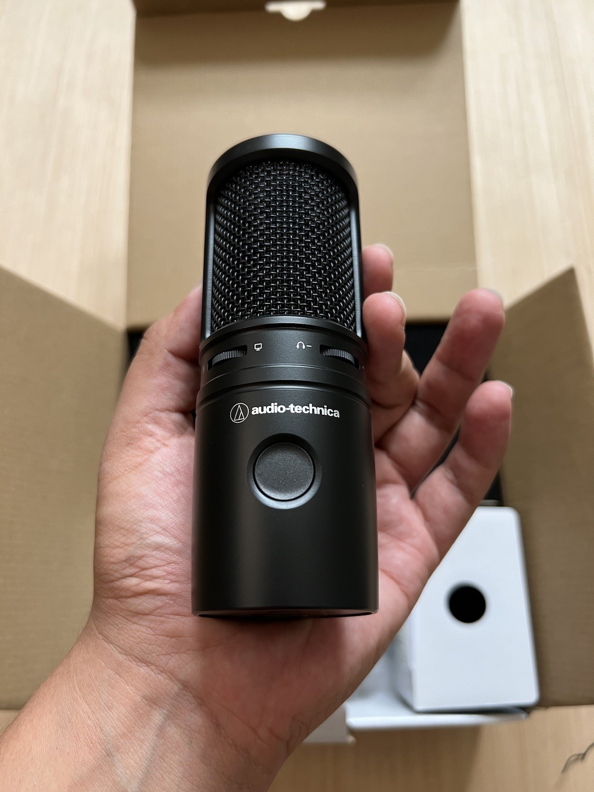 Audio-Technica AT2020USB-X USB Condenser Microphone Cardioid Podcast Mic Read