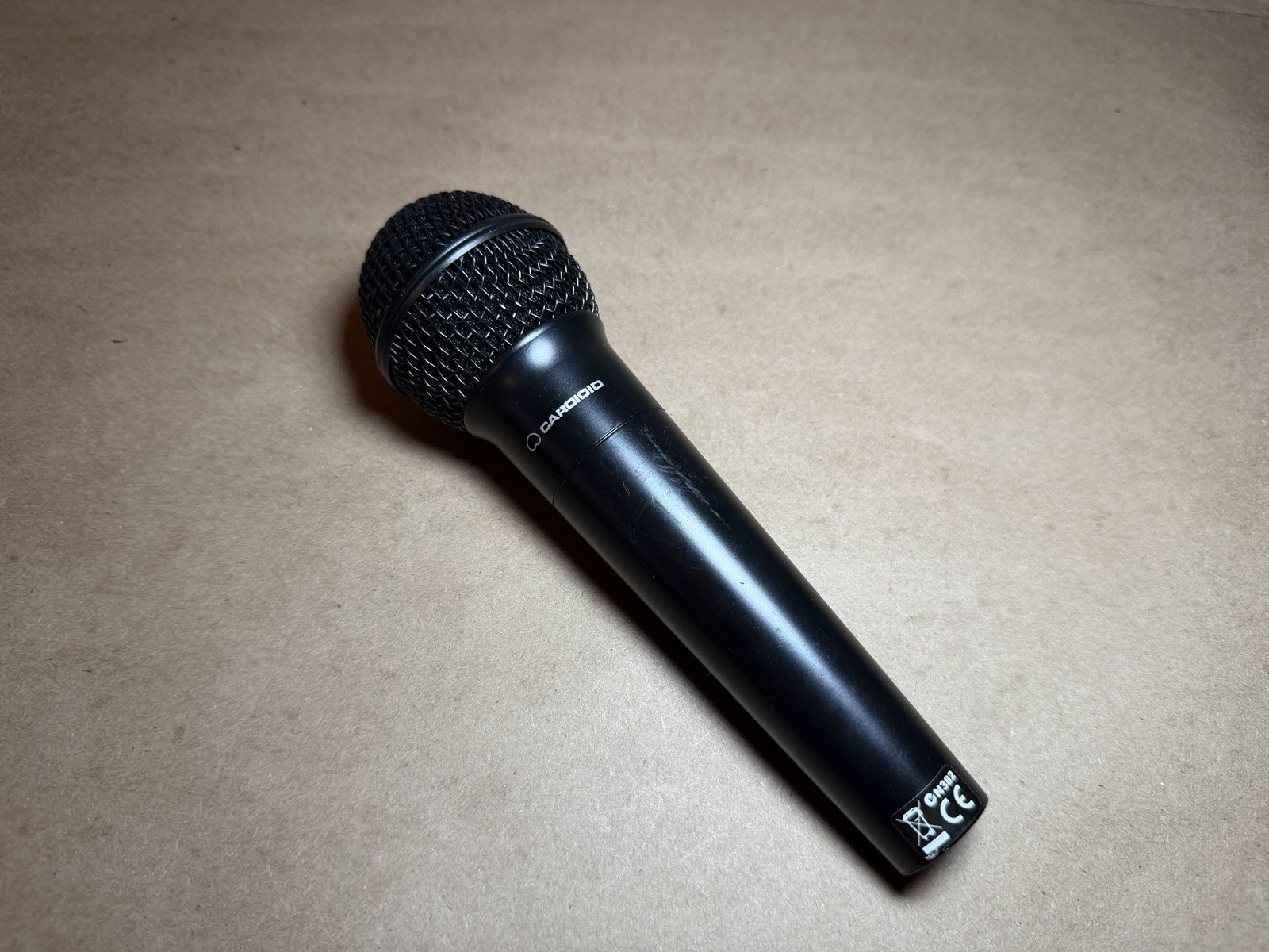 Peavey PVi100 Cardioid Dynamic Handheld Microphone PVi 100
